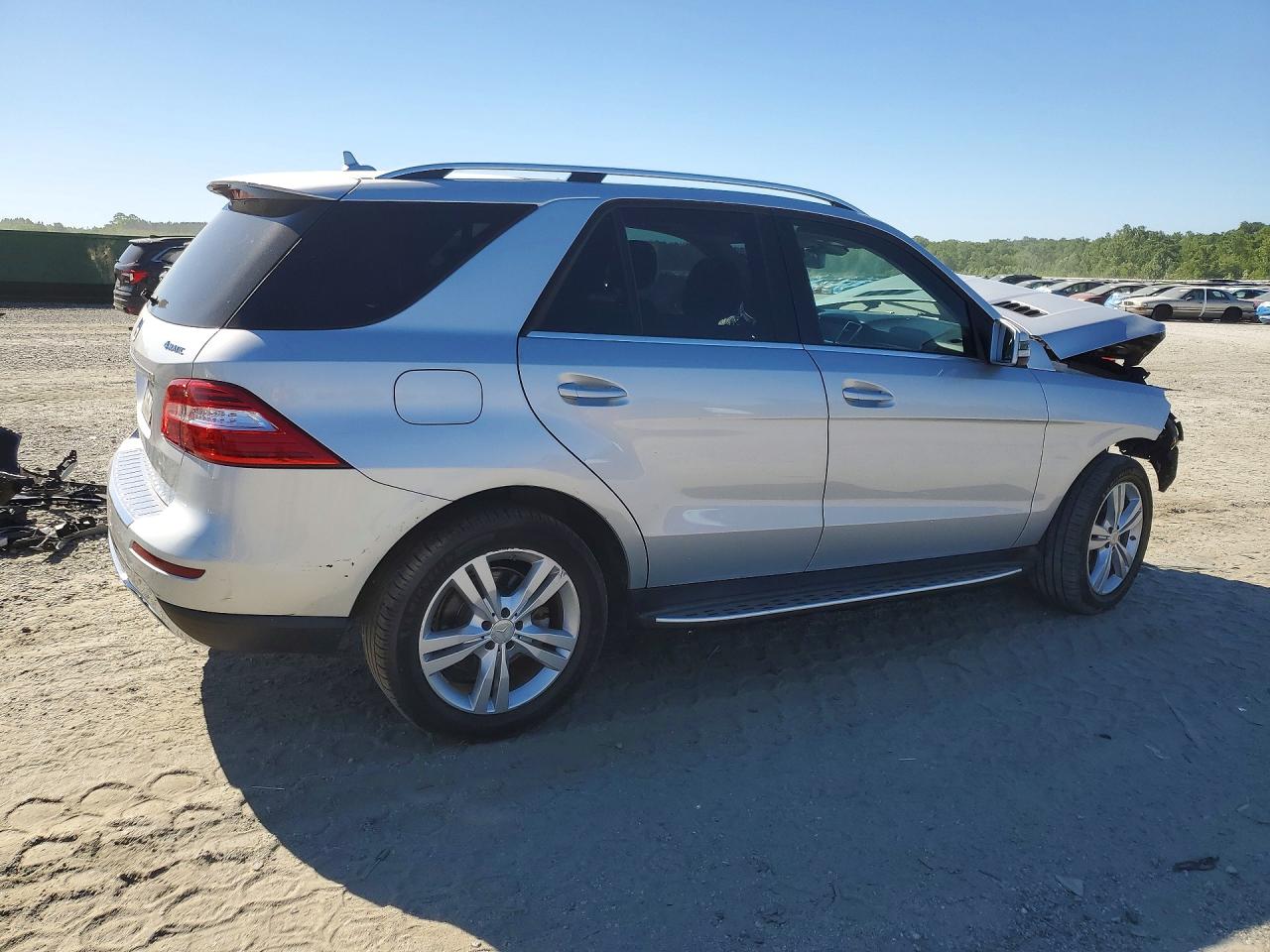 2015 Mercedes-benz Ml 350 4matic Серебряный vin: 4JGDA5HB4FA533114