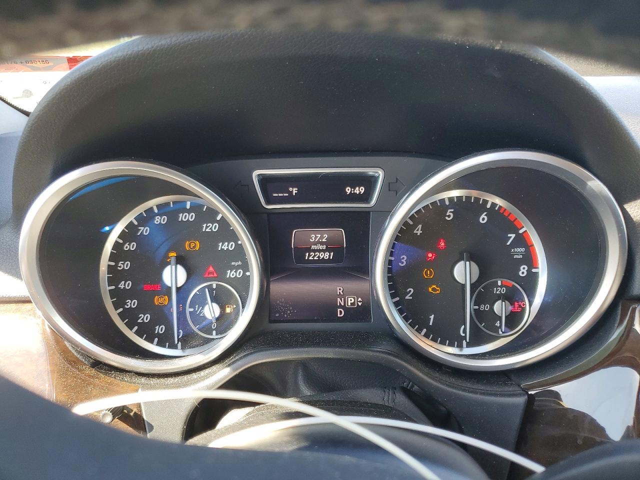 2015 Mercedes-benz Ml 350 4matic Серебряный vin: 4JGDA5HB4FA533114