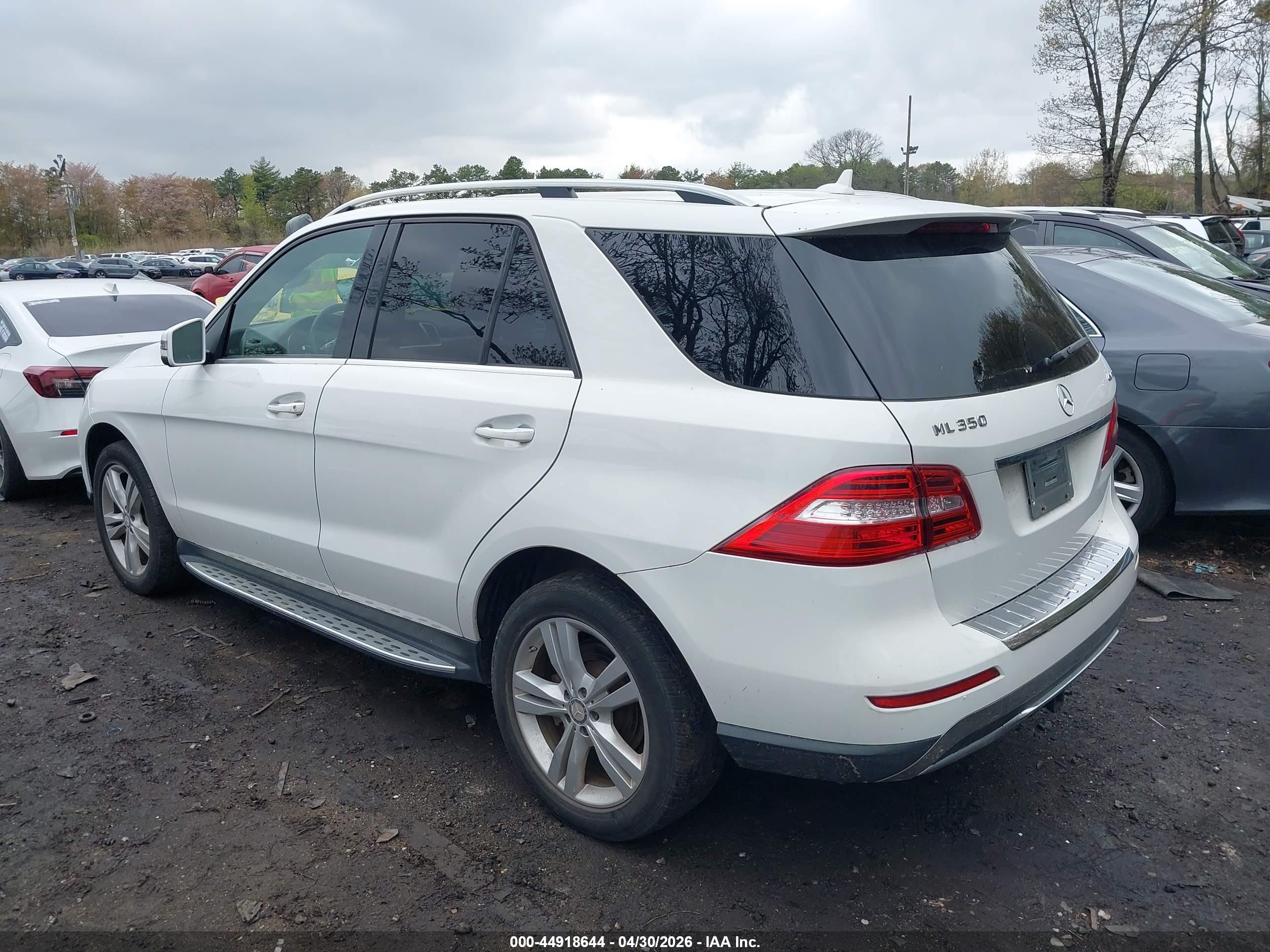 2015 Mercedes-benz Ml 350 4matic White vin: 4JGDA5HB4FA545473