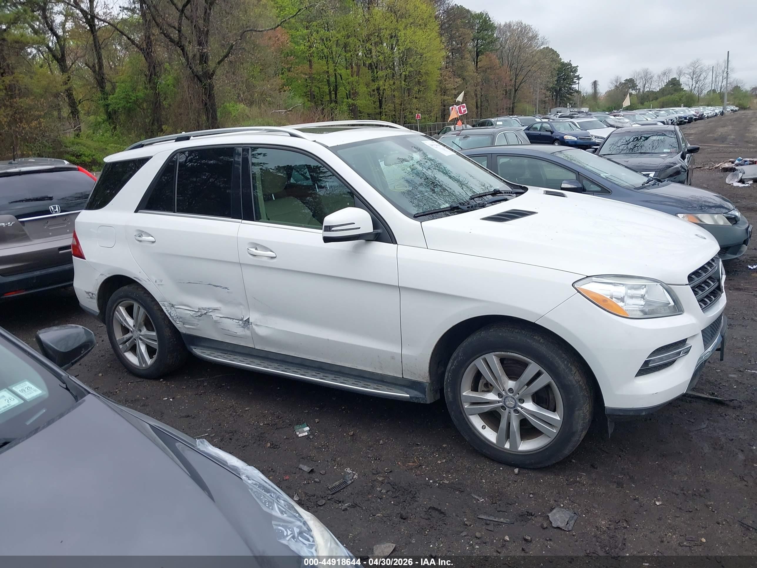 2015 Mercedes-benz Ml 350 4matic White vin: 4JGDA5HB4FA545473