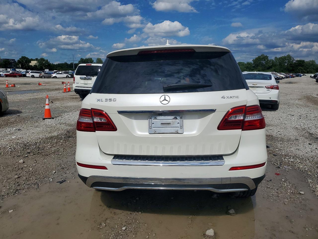 2015 Mercedes-benz Ml 350 4matic White vin: 4JGDA5HB4FA564833