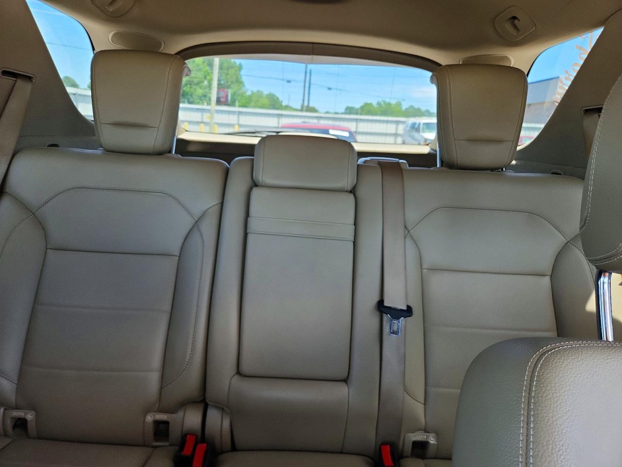 2012 Mercedes-benz Ml 350 4matic White vin: 4JGDA5HB5CA081749