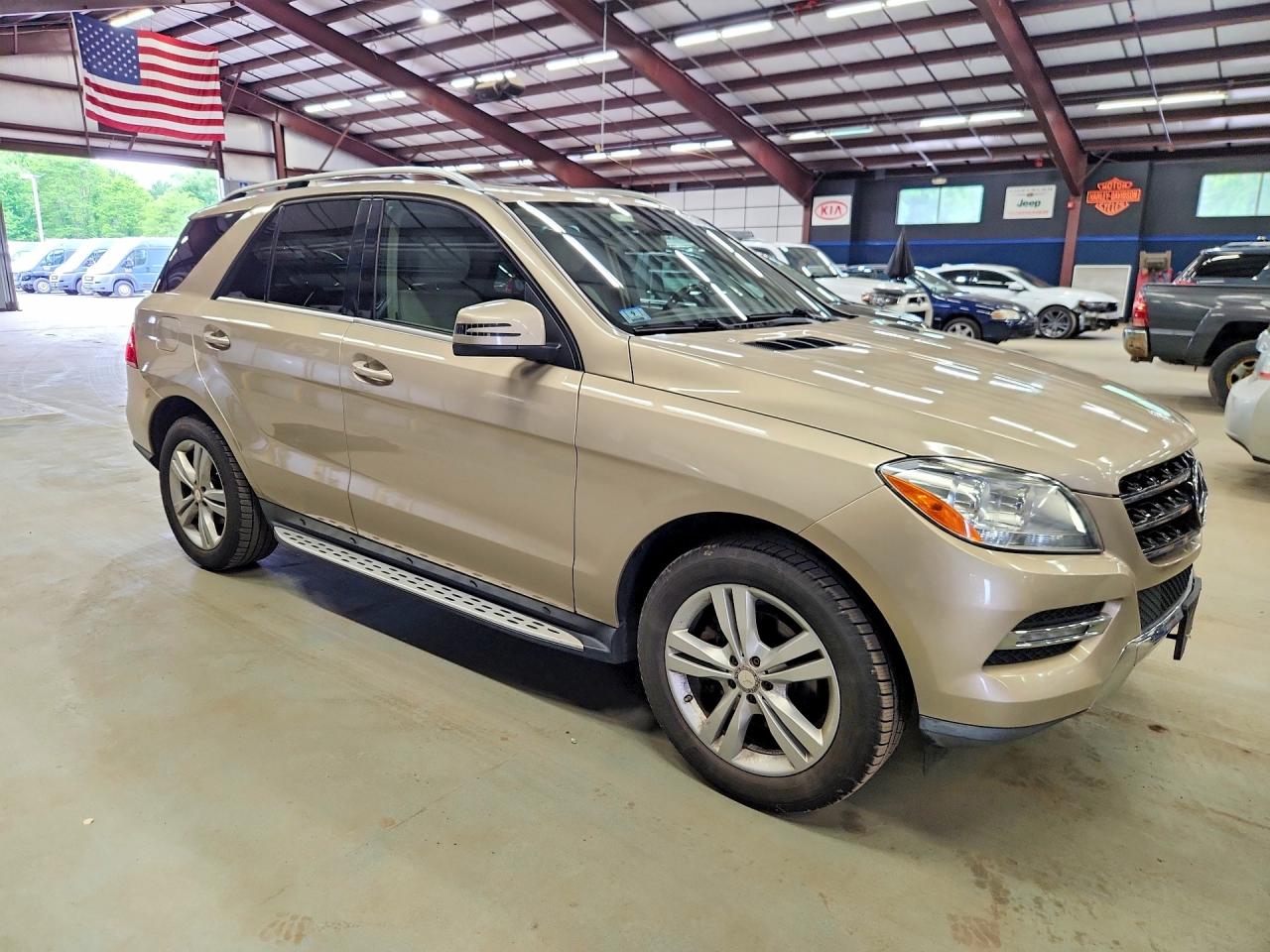 2013 Mercedes-benz Ml 350 4matic Бежевый vin: 4JGDA5HB5DA103279