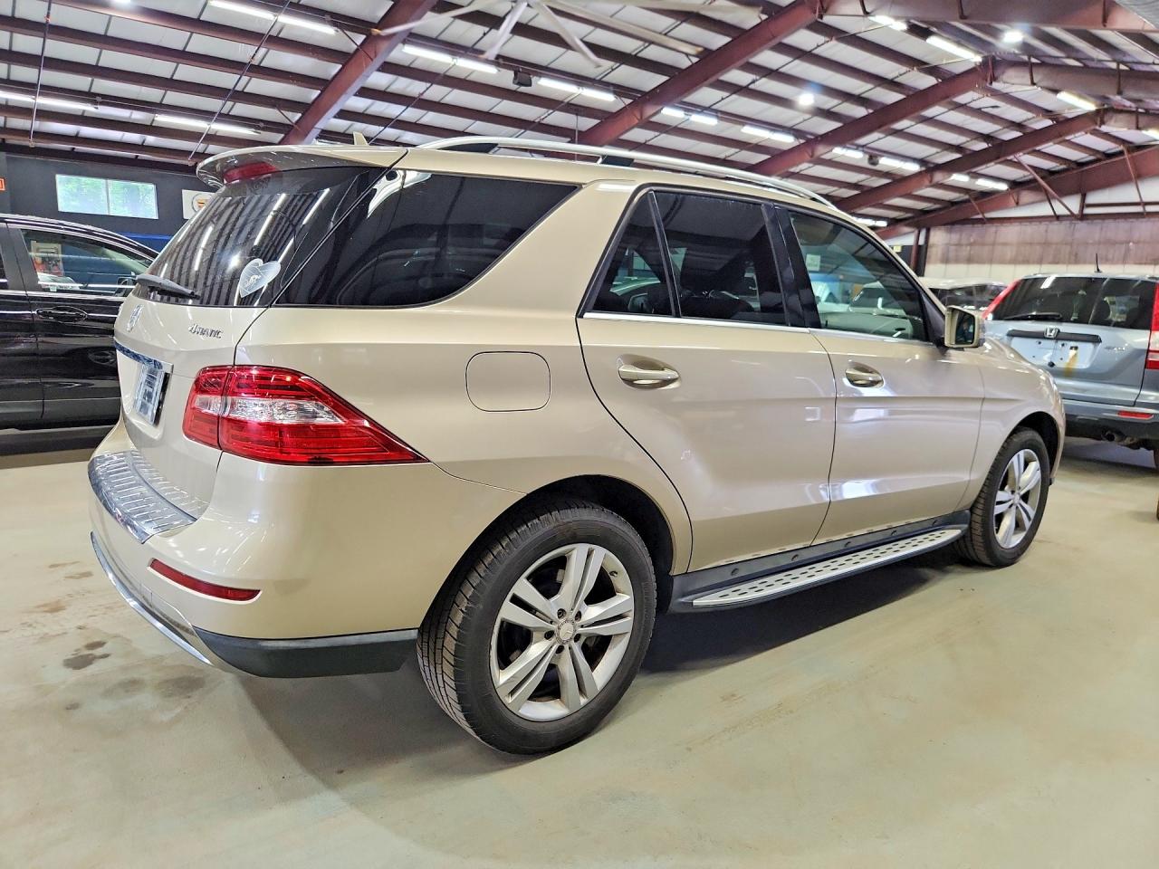 2013 Mercedes-benz Ml 350 4matic Бежевый vin: 4JGDA5HB5DA103279