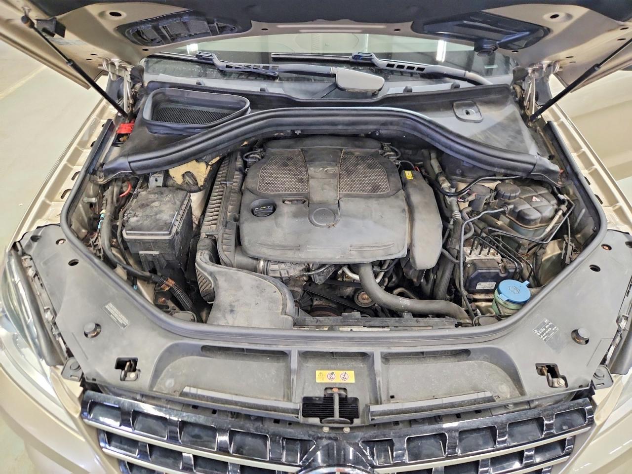 2013 Mercedes-benz Ml 350 4matic Бежевый vin: 4JGDA5HB5DA103279