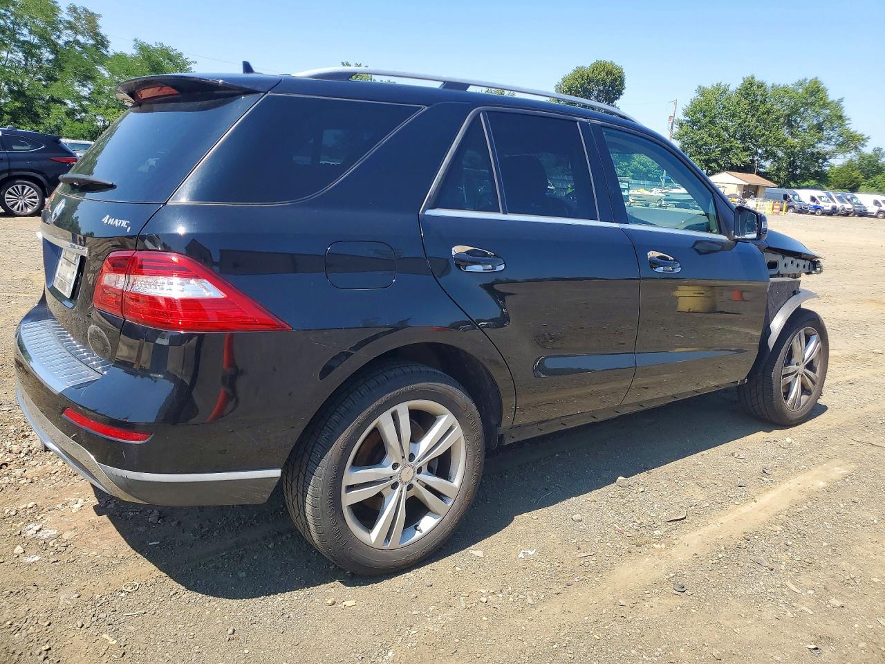 2013 Mercedes-benz Ml 350 4matic Черный vin: 4JGDA5HB5DA200319