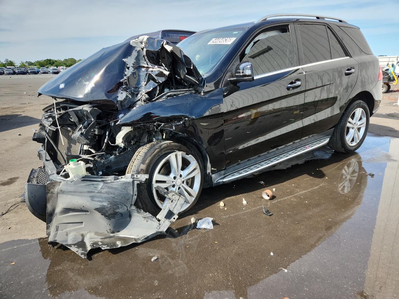 2013 Mercedes-benz Ml 350 4matic Черный vin: 4JGDA5HB5DA232042 Damage: Hood, Severe Damage, Replacement Required