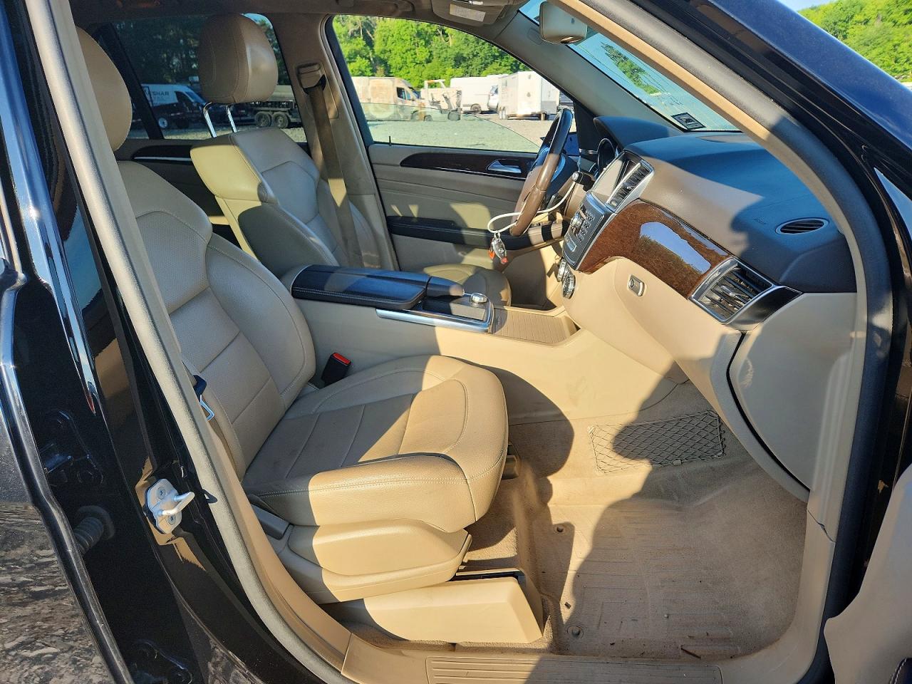 2013 Mercedes-benz Ml 350 4matic Black vin: 4JGDA5HB5DA262318