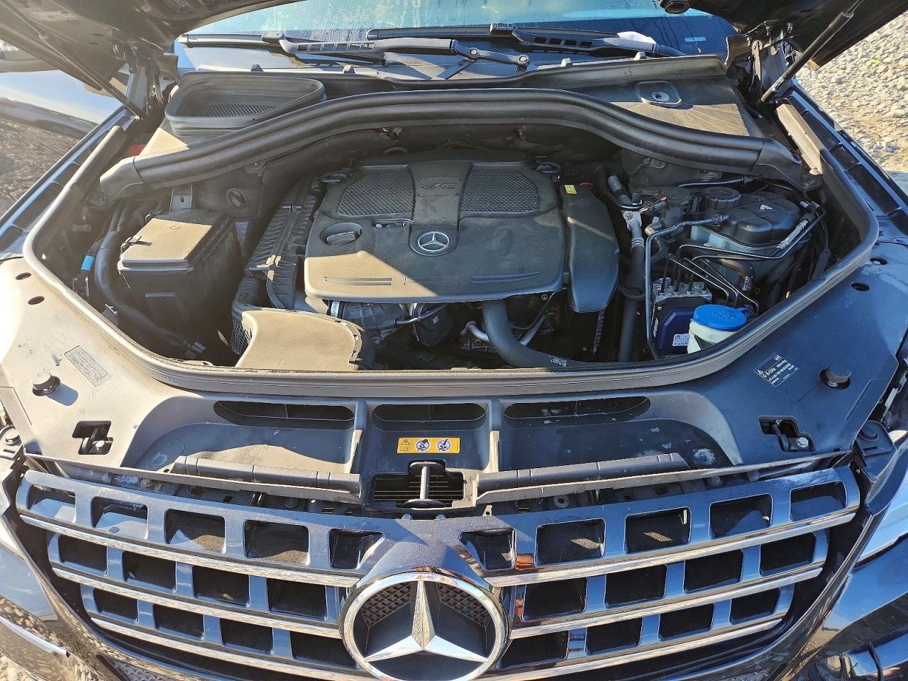 2013 Mercedes-benz Ml 350 4matic Black vin: 4JGDA5HB5DA262318