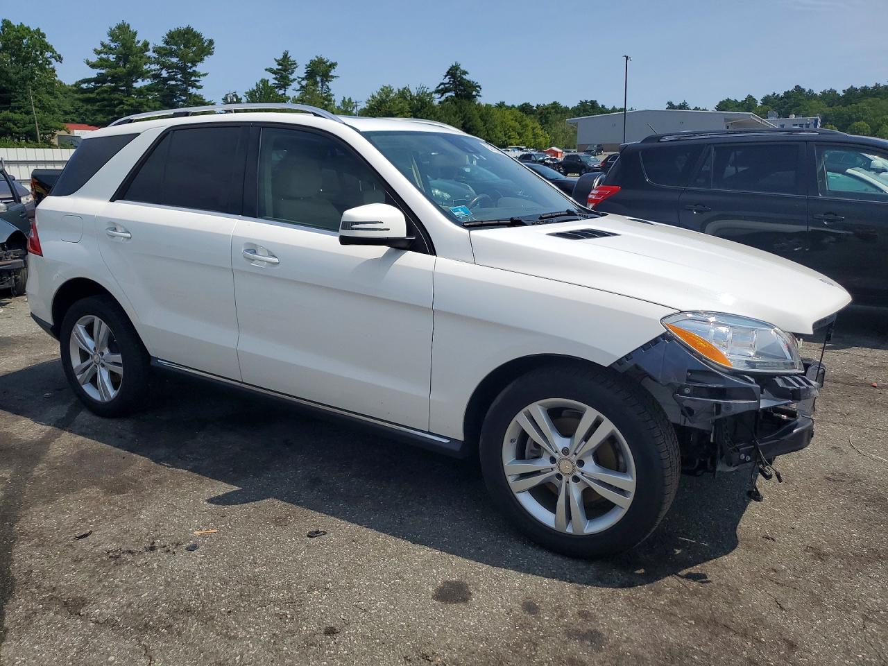 2014 Mercedes-benz Ml 350 4matic White vin: 4JGDA5HB5EA374702