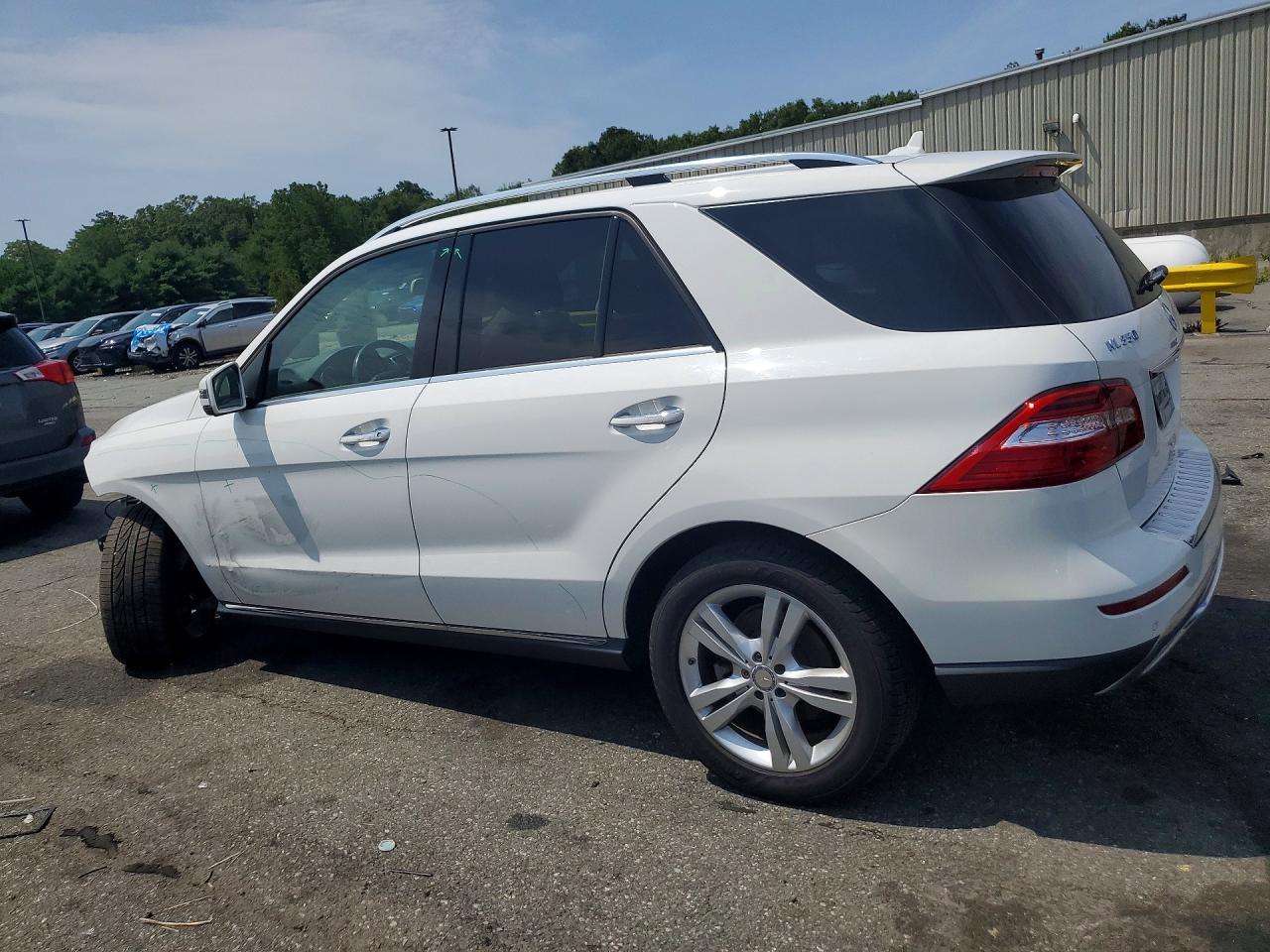 2014 Mercedes-benz Ml 350 4matic White vin: 4JGDA5HB5EA374702