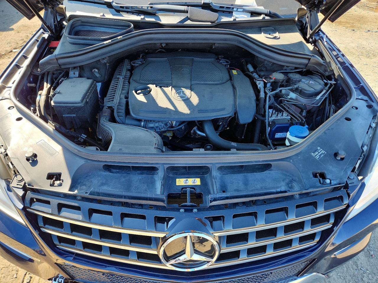 2014 Mercedes-benz Ml 350 4matic Blue vin: 4JGDA5HB5EA428144