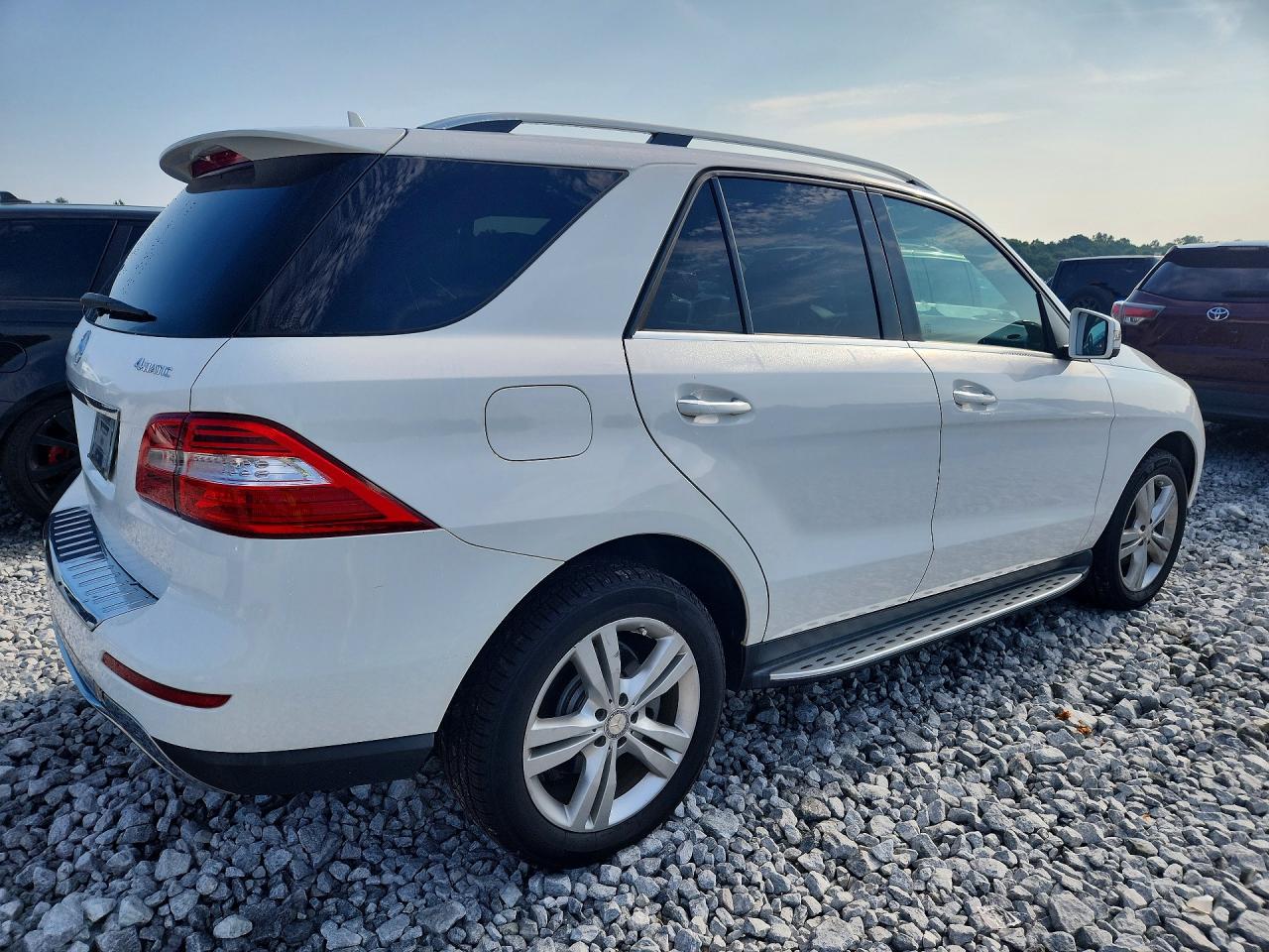 2015 Mercedes-benz Ml 350 4matic White vin: 4JGDA5HB5FA446581