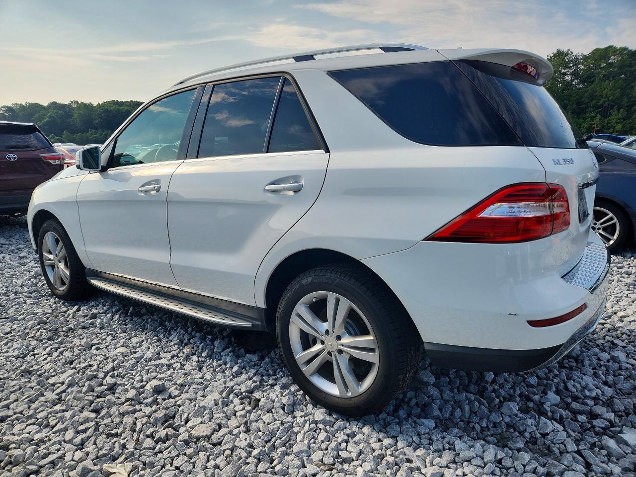 2015 Mercedes-benz Ml 350 4matic White vin: 4JGDA5HB5FA446581