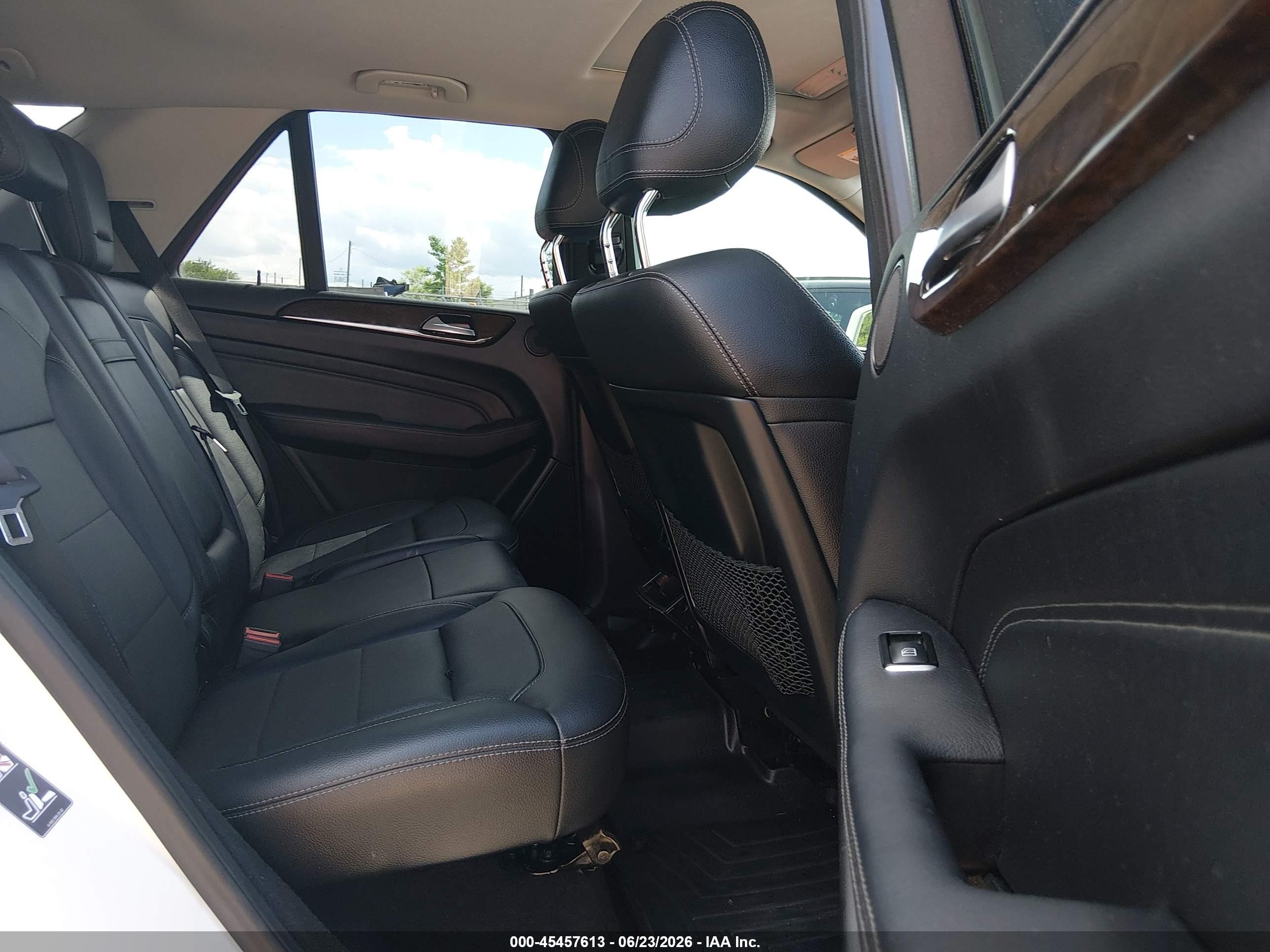 2015 Mercedes-benz Ml 350 4matic White vin: 4JGDA5HB5FA450792