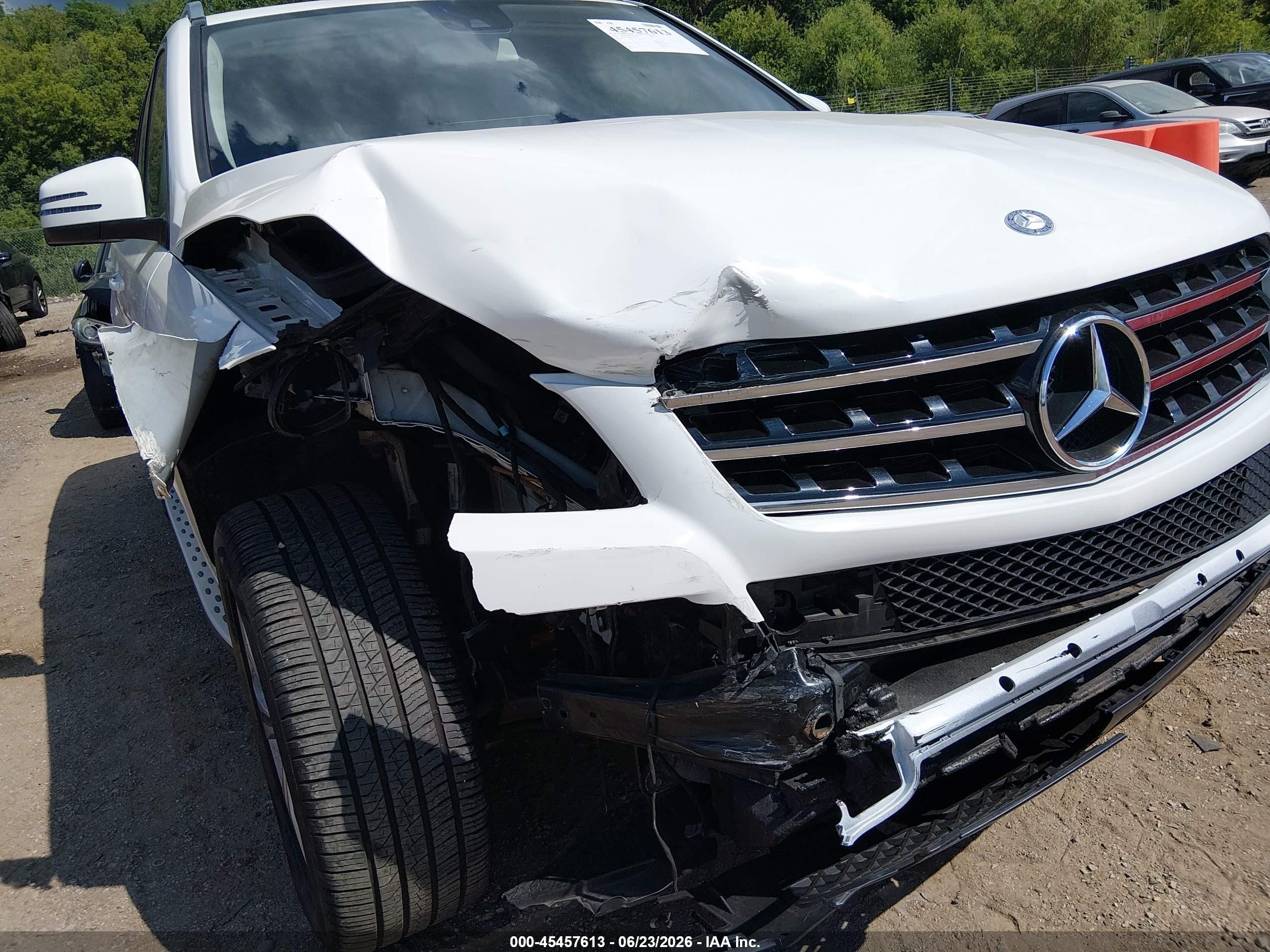 2015 Mercedes-benz Ml 350 4matic White vin: 4JGDA5HB5FA450792