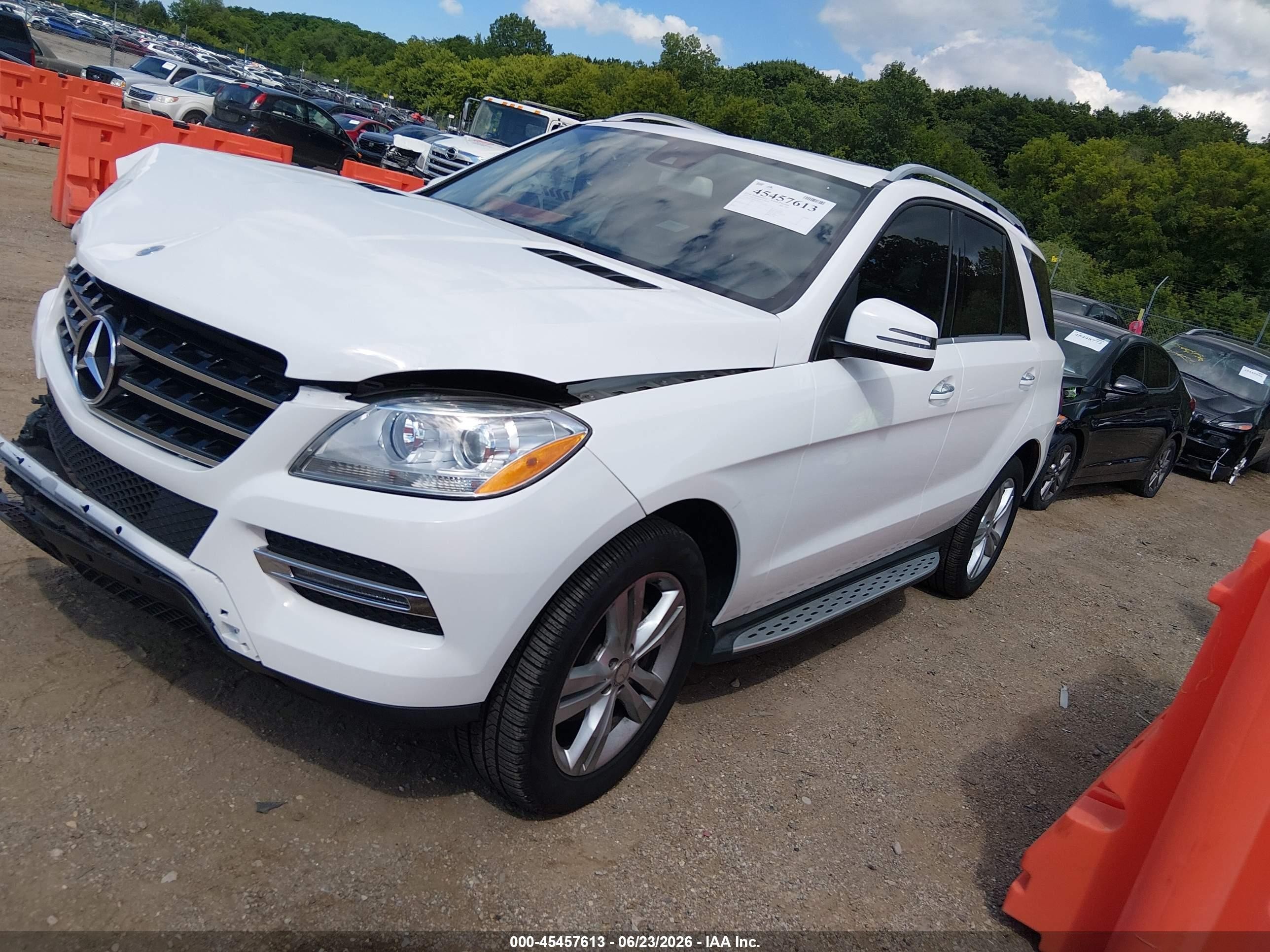 2015 Mercedes-benz Ml 350 4matic White vin: 4JGDA5HB5FA450792