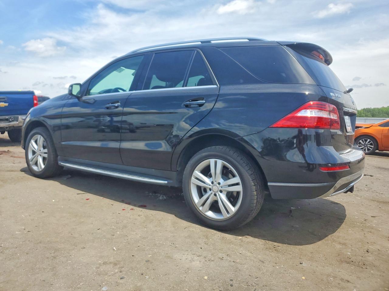 2015 Mercedes-benz Ml 350 4matic Black vin: 4JGDA5HB5FA464367