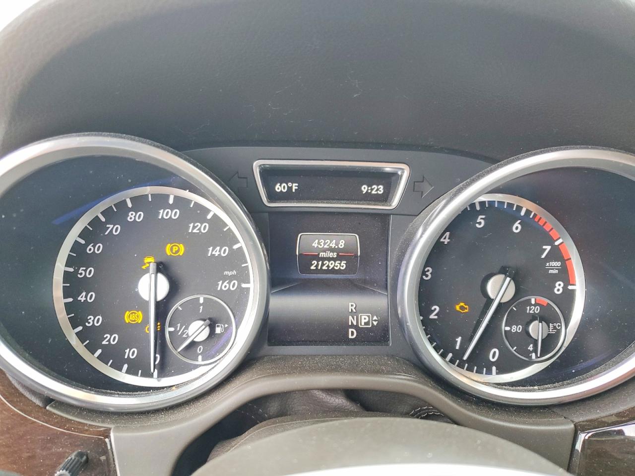 2015 Mercedes-benz Ml 350 4matic Белый vin: 4JGDA5HB5FA605311