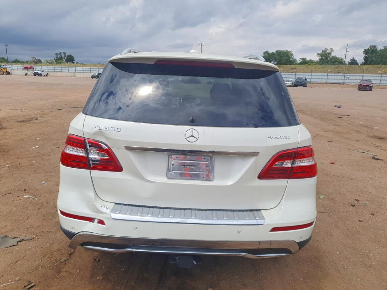 2013 Mercedes-benz Ml 350 4matic White vin: 4JGDA5HB6DA104179