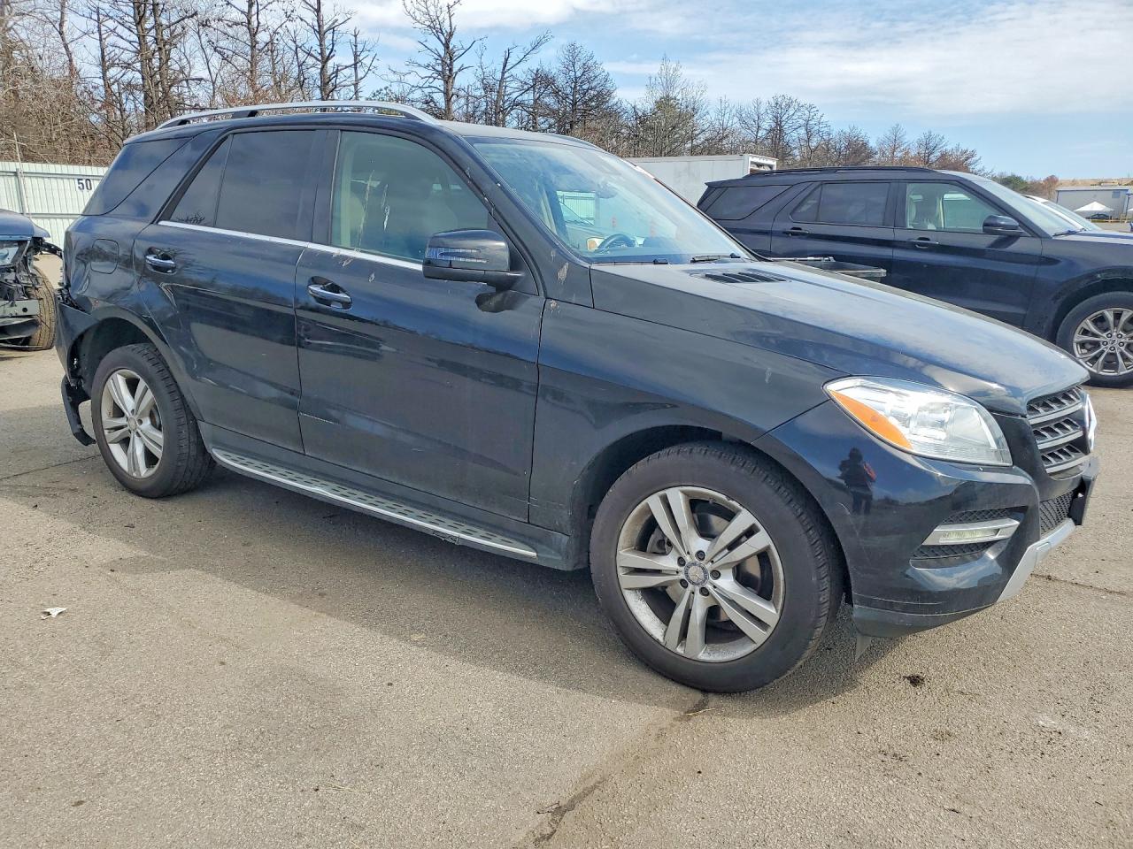 2013 Mercedes-benz Ml 350 4matic Black vin: 4JGDA5HB6DA120138