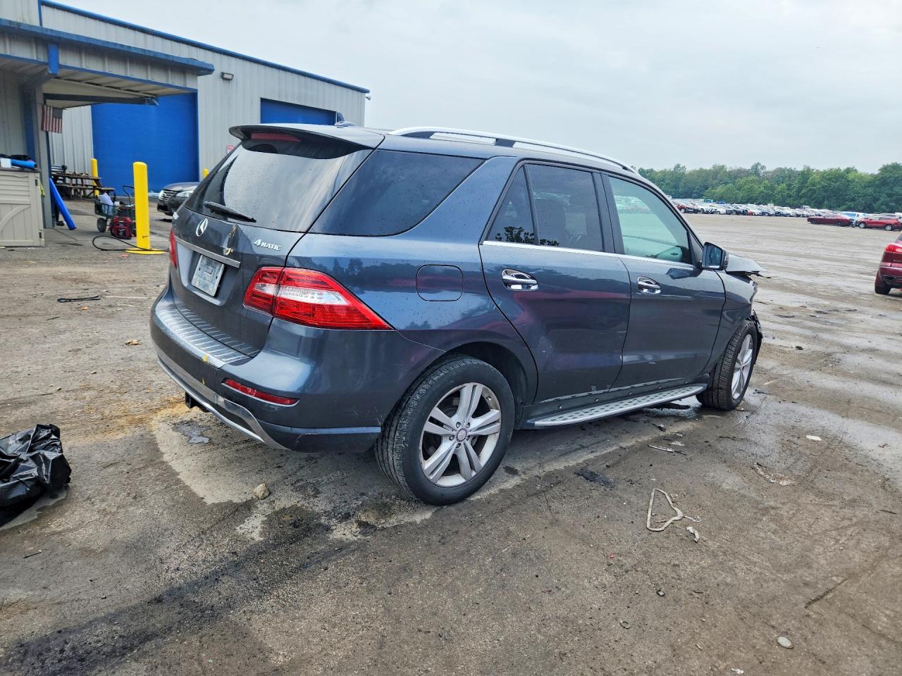2013 Mercedes-benz Ml 350 4matic Blue vin: 4JGDA5HB6DA142415