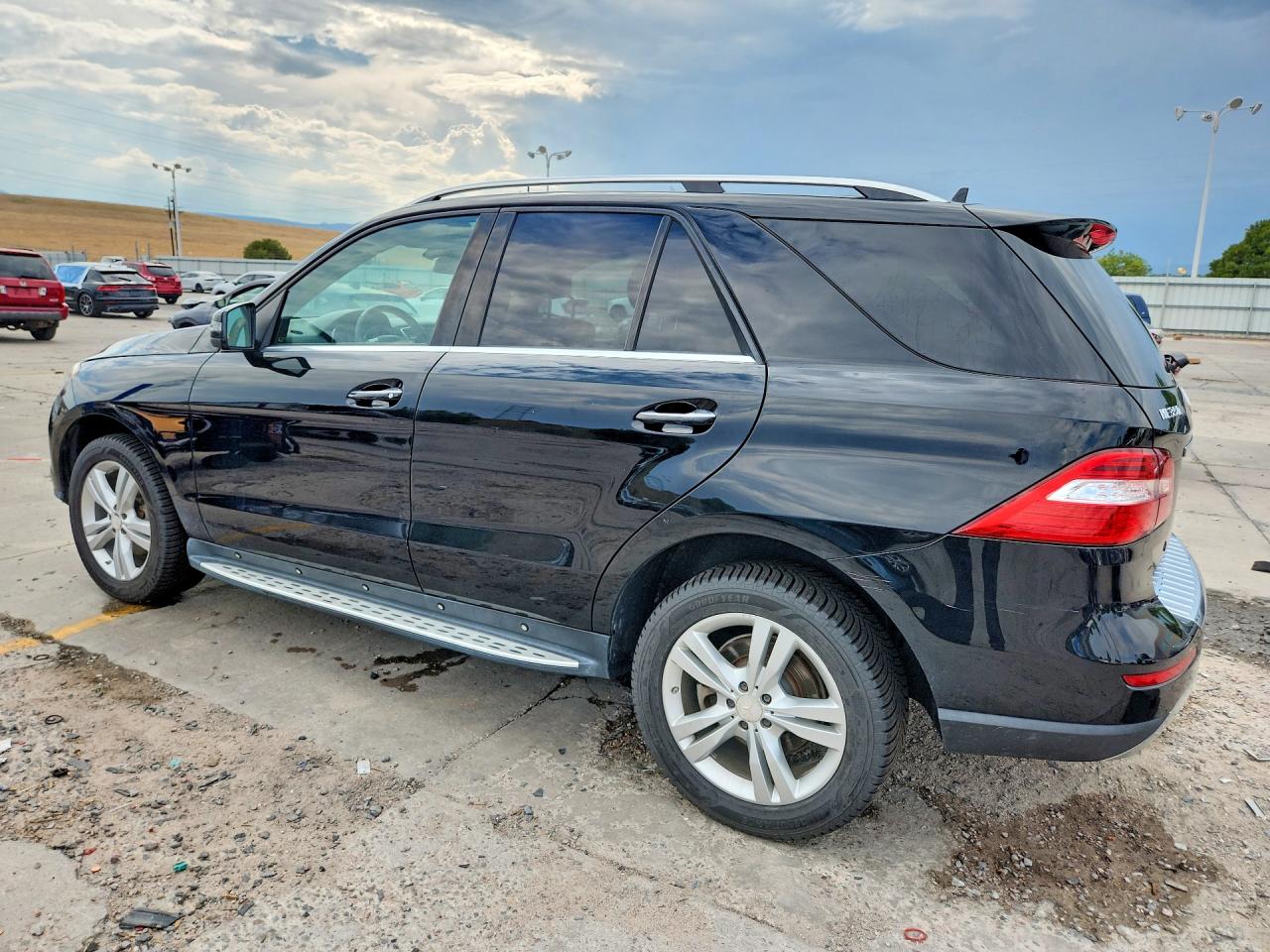 2013 Mercedes-benz Ml 350 4matic Black vin: 4JGDA5HB6DA177374