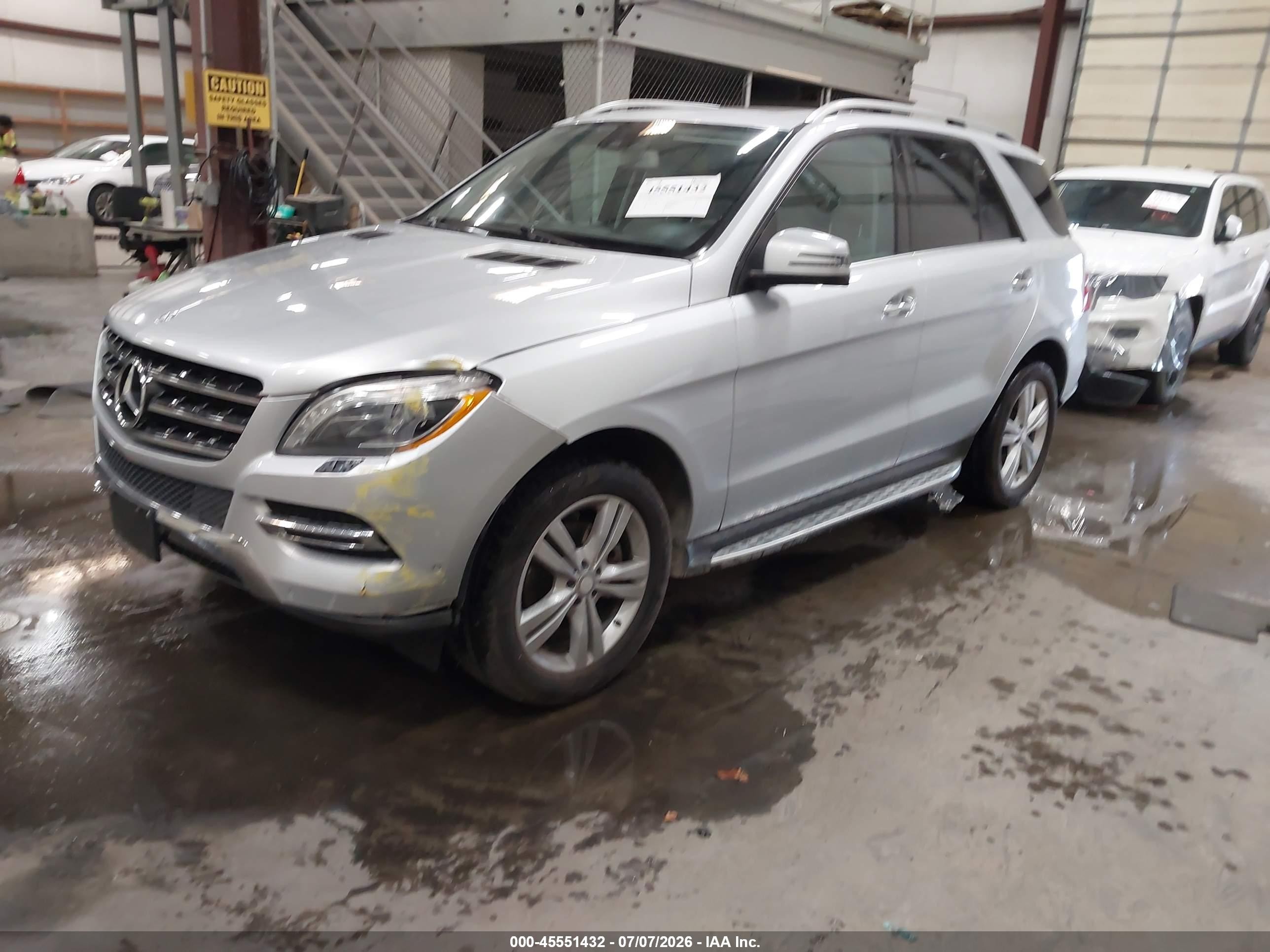 2013 Mercedes-benz Ml 350 4matic Серебряный vin: 4JGDA5HB6DA228615