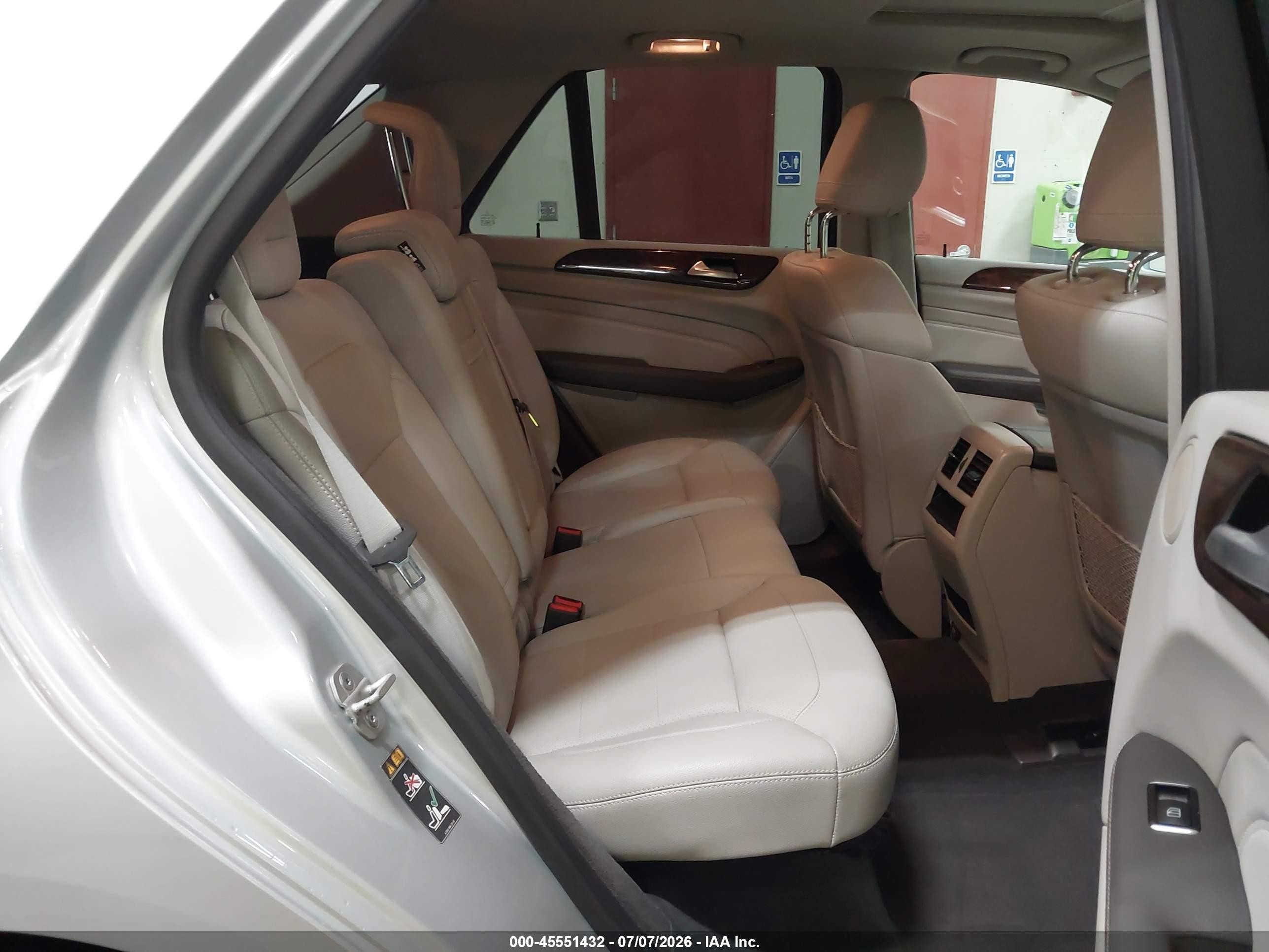 2013 Mercedes-benz Ml 350 4matic Серебряный vin: 4JGDA5HB6DA228615