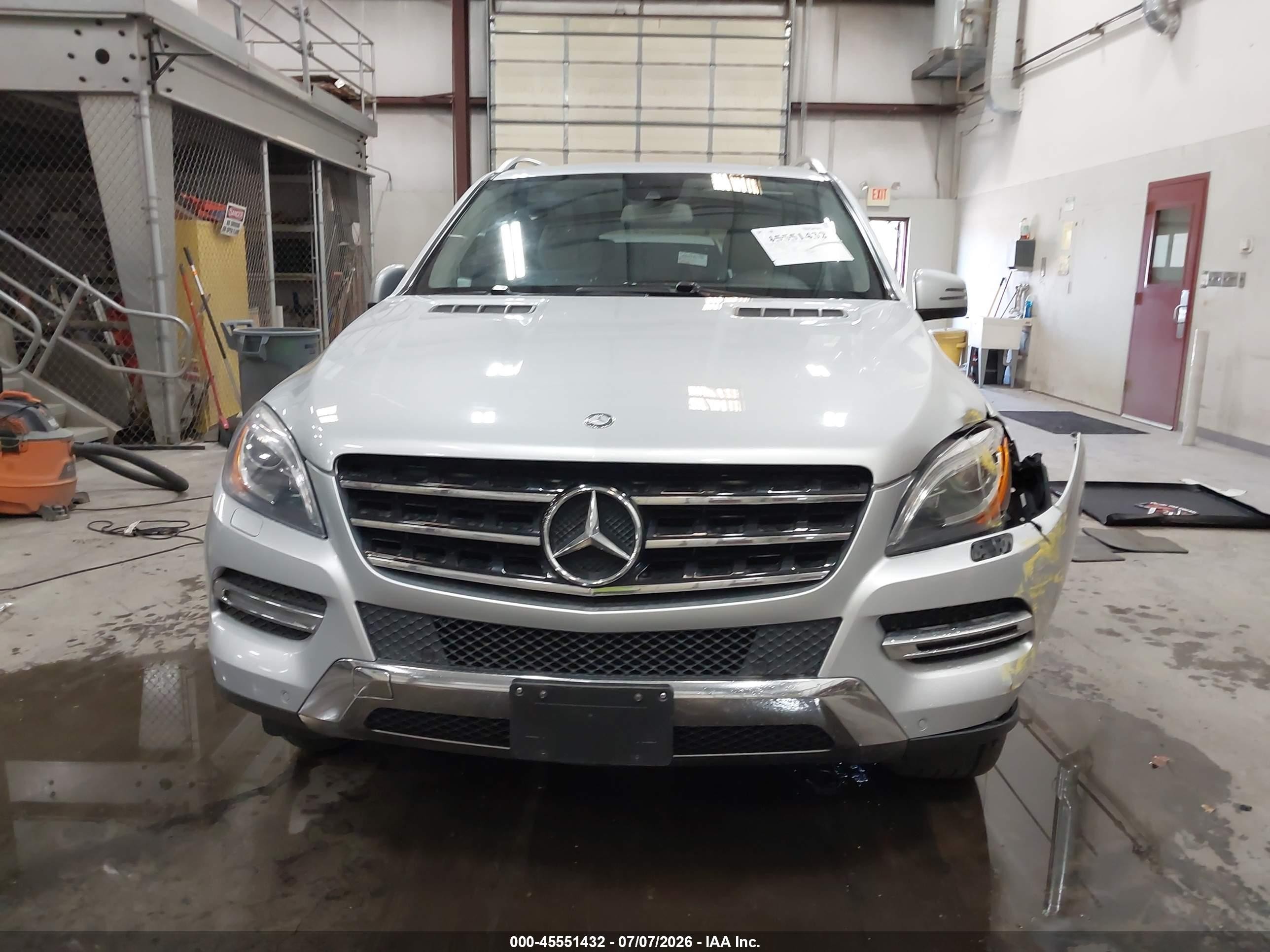 2013 Mercedes-benz Ml 350 4matic Серебряный vin: 4JGDA5HB6DA228615