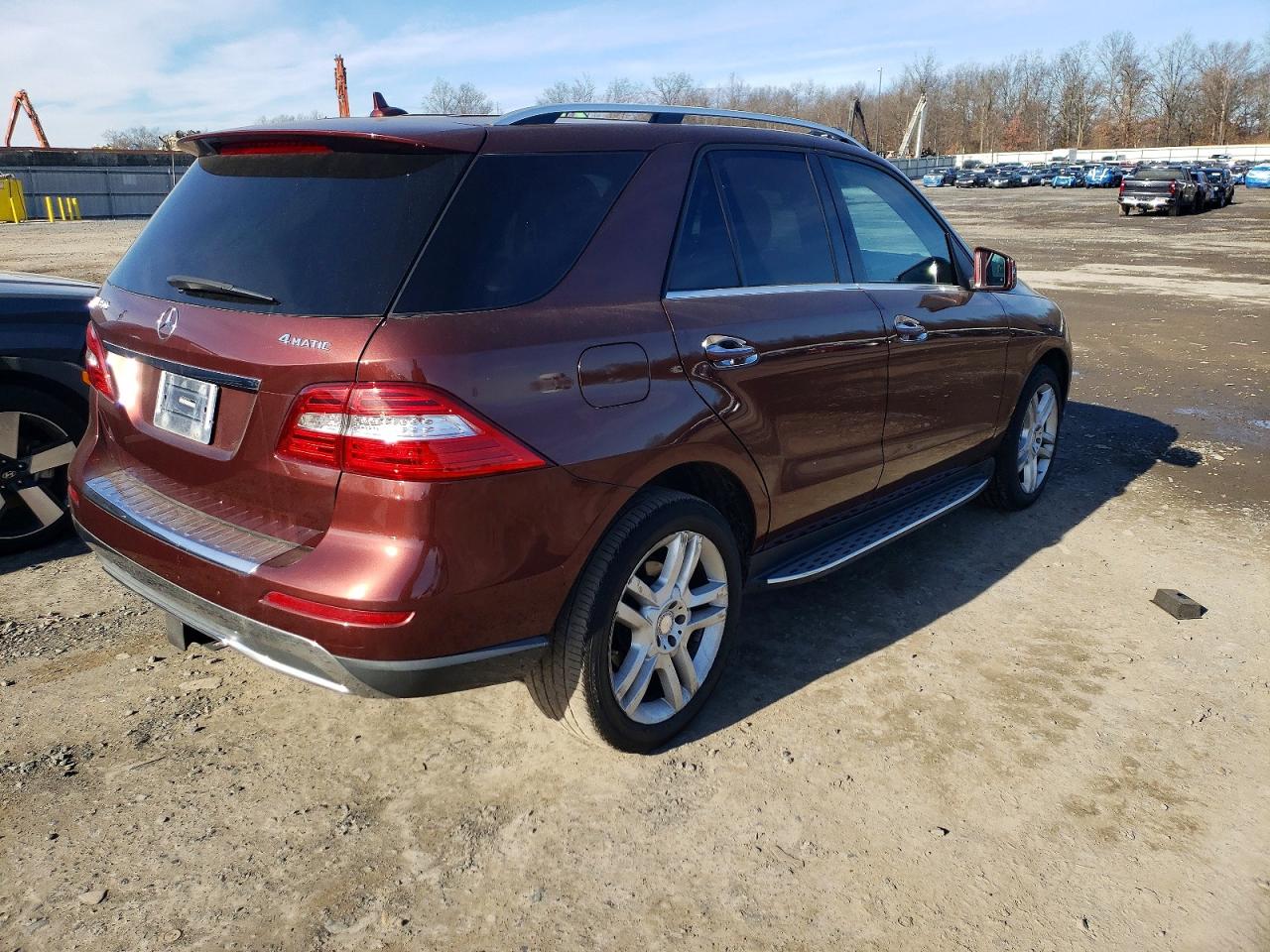 2013 Mercedes-benz M-class Red vin: 4JGDA5HB6DA249027