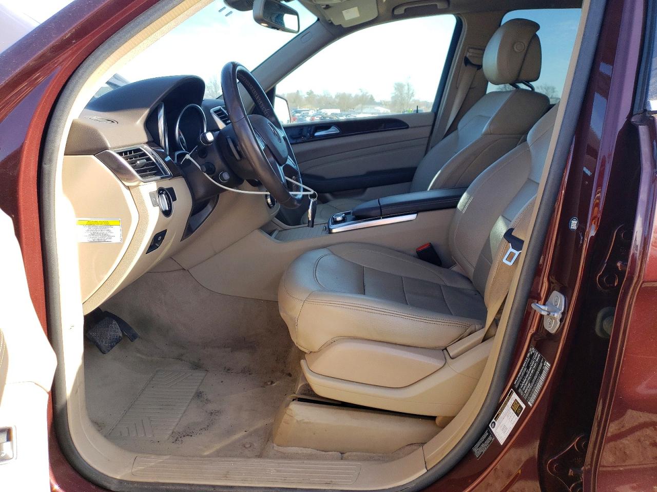 2013 Mercedes-benz M-class Red vin: 4JGDA5HB6DA249027