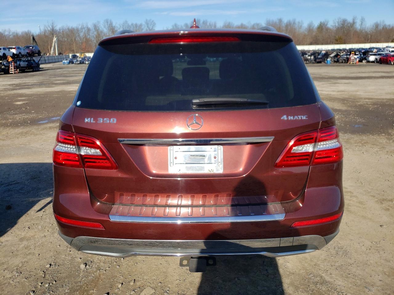 2013 Mercedes-benz M-class Red vin: 4JGDA5HB6DA249027