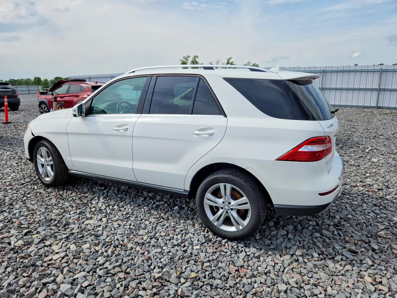2014 Mercedes-benz Ml 350 4matic White vin: 4JGDA5HB6EA286709