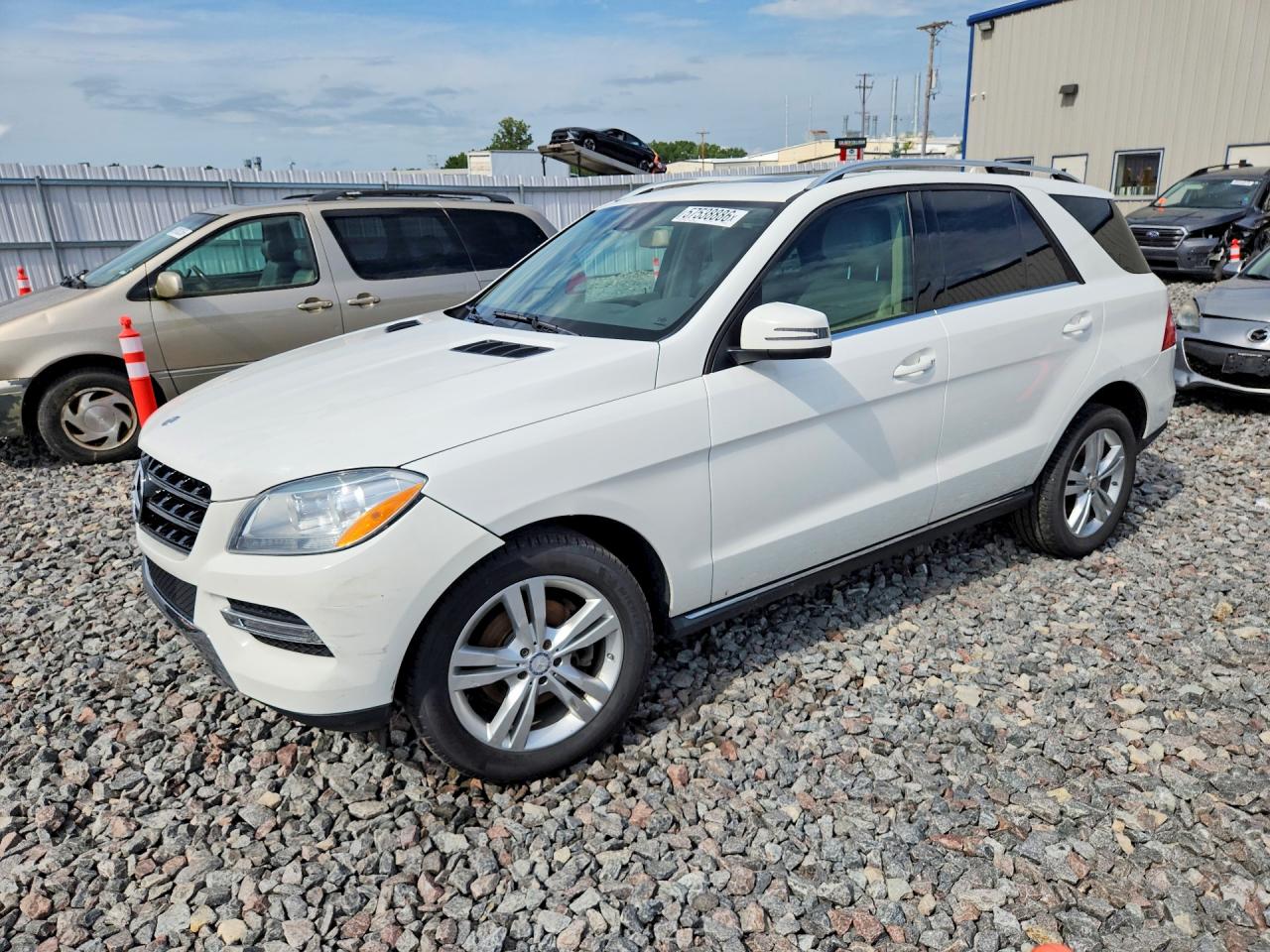 2014 Mercedes-benz Ml 350 4matic White vin: 4JGDA5HB6EA286709