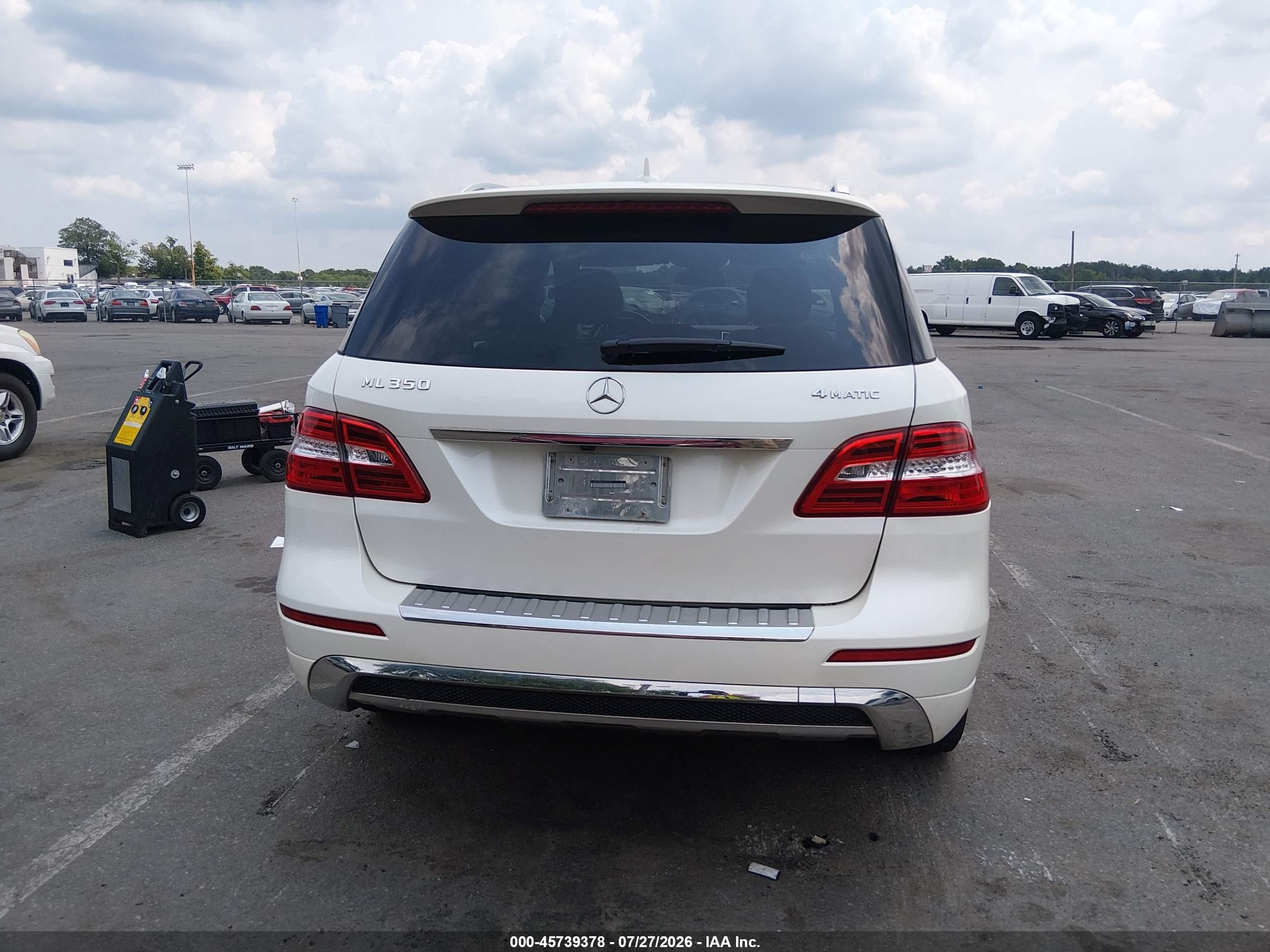 2014 Mercedes-benz Ml 350 4matic Белый vin: 4JGDA5HB6EA312287