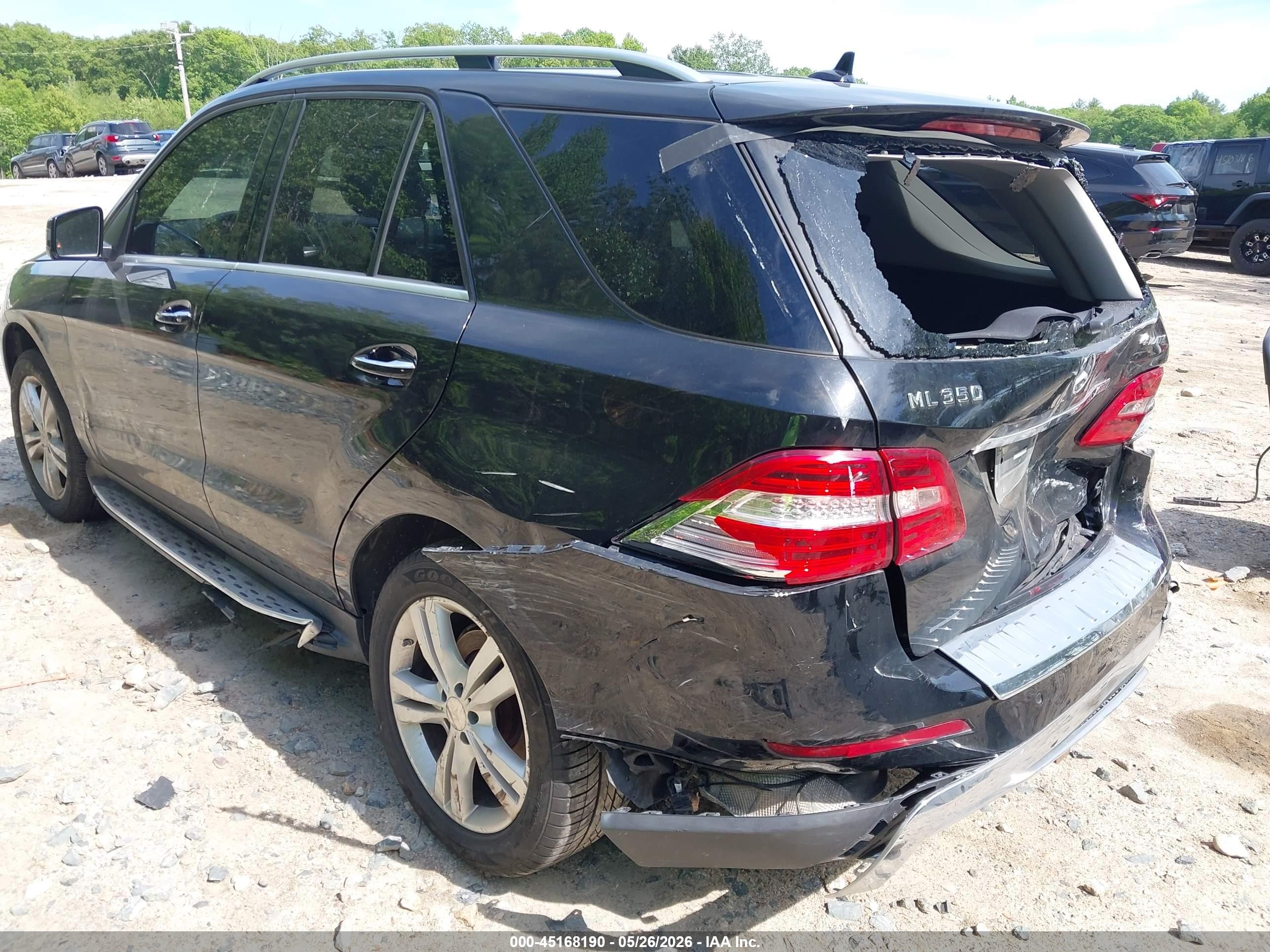 2015 Mercedes-benz Ml 350 4matic Черный vin: 4JGDA5HB6FA440658