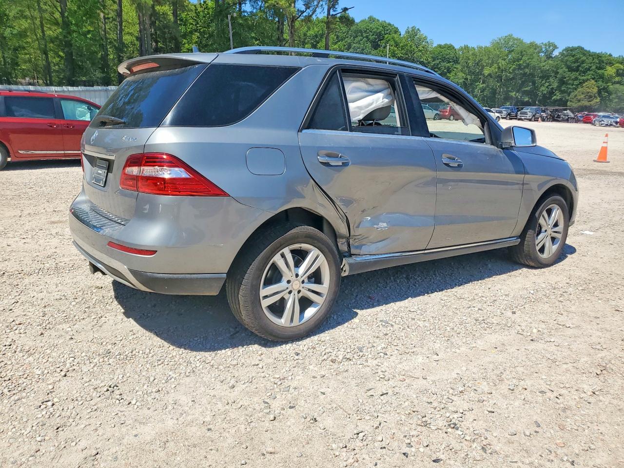 2015 Mercedes-benz Ml 350 4matic Серый vin: 4JGDA5HB6FA516296