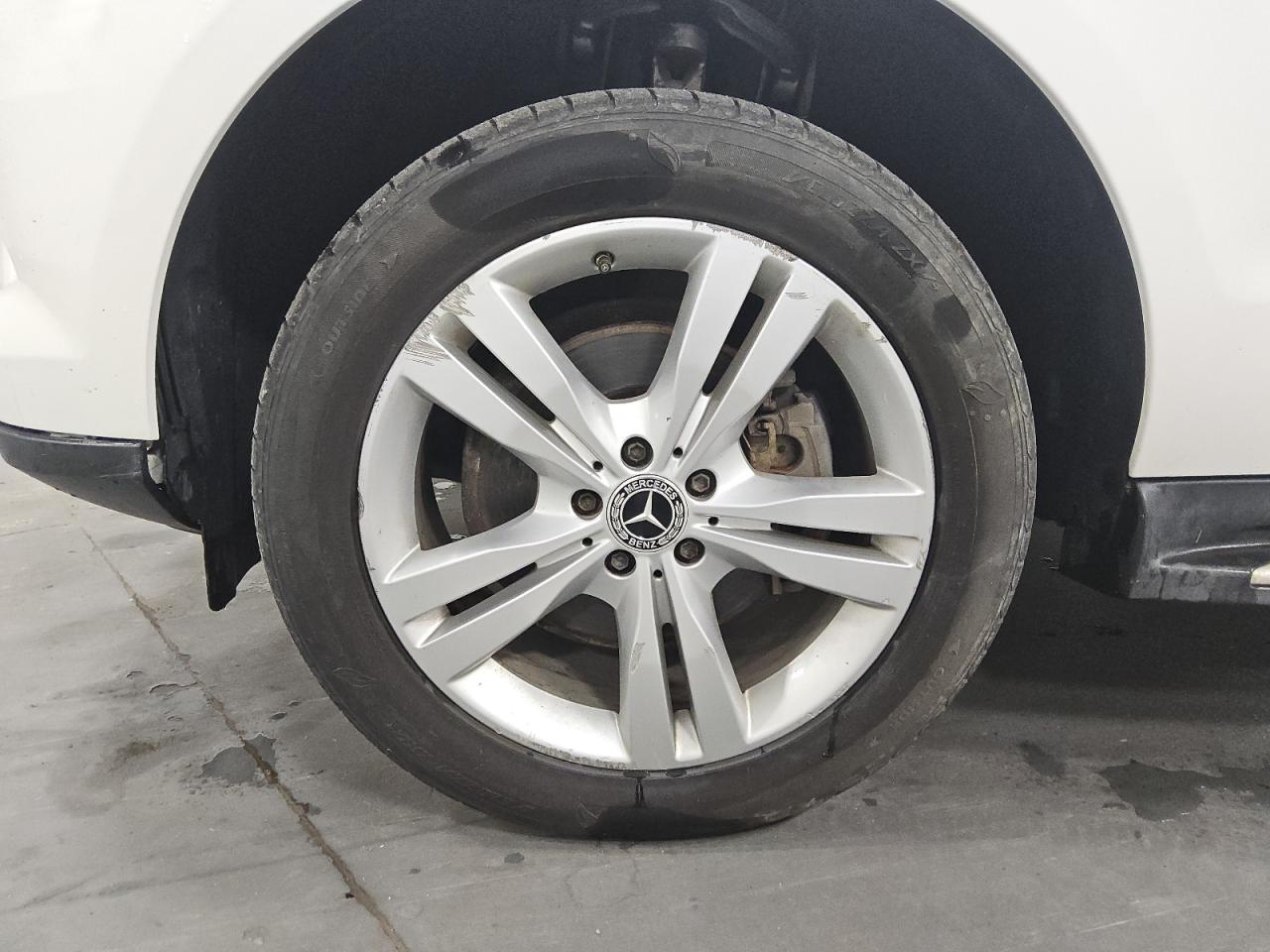 2015 Mercedes-benz Ml 350 4matic White vin: 4JGDA5HB6FA545782 Damage: Left Front Wheel, Curb Rash, > 12 Inches
