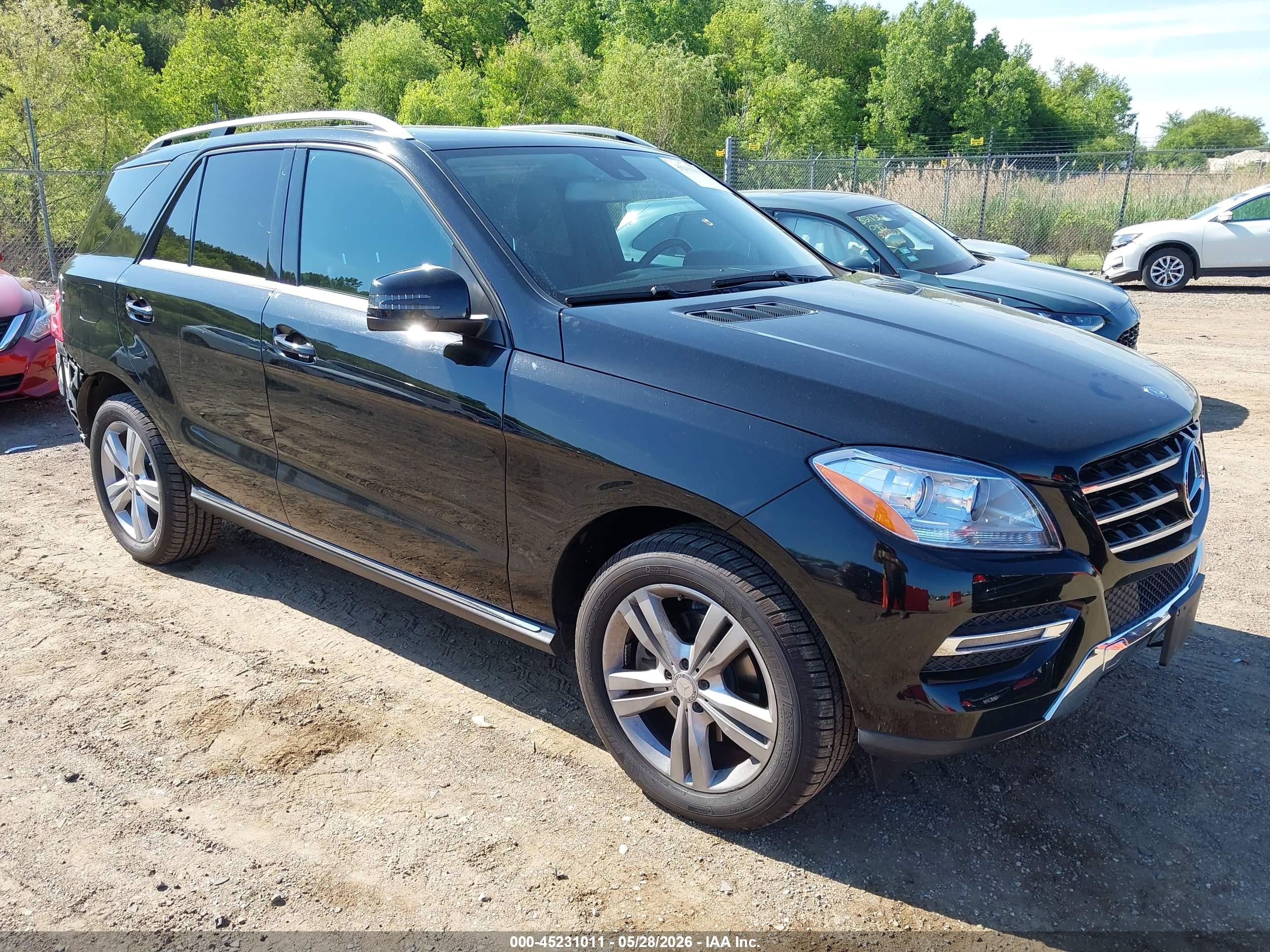 2015 Mercedes-benz Ml 350 4matic Черный vin: 4JGDA5HB6FA577678