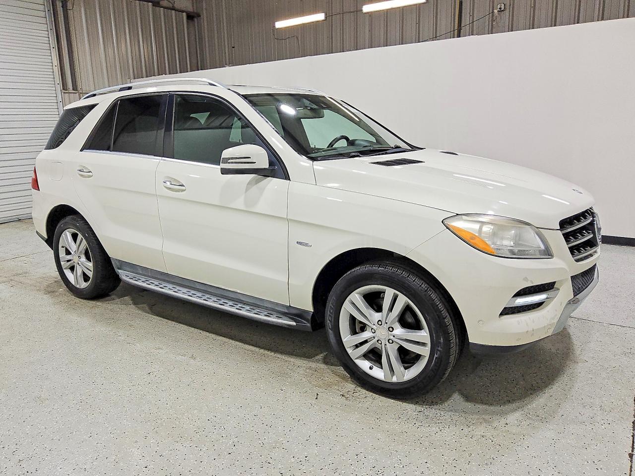 2012 Mercedes-benz Ml 350 4matic White vin: 4JGDA5HB7CA010391