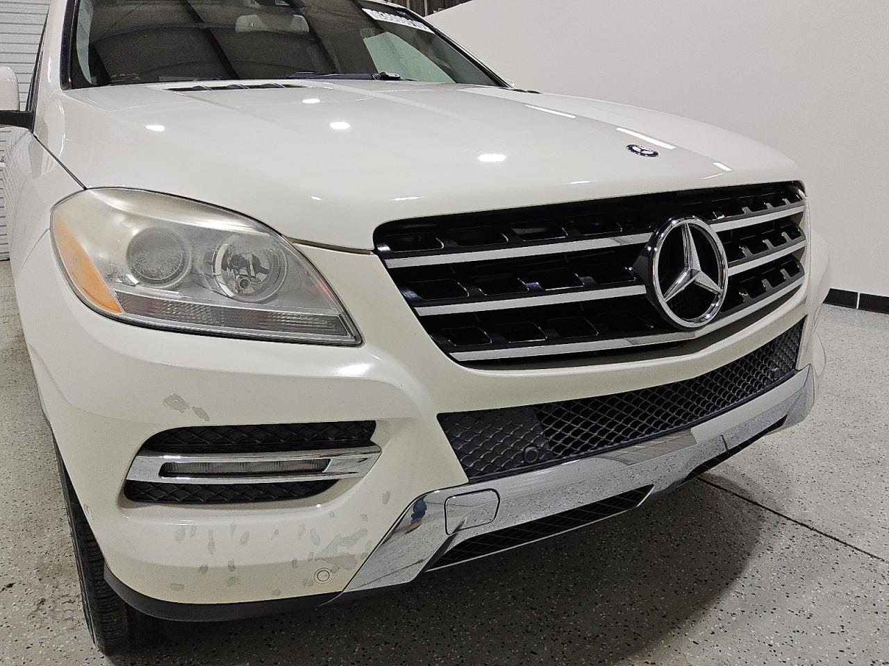 2012 Mercedes-benz Ml 350 4matic White vin: 4JGDA5HB7CA010391 Damage: Front Bumper/Cover, Previous Repair, Substandard Repair