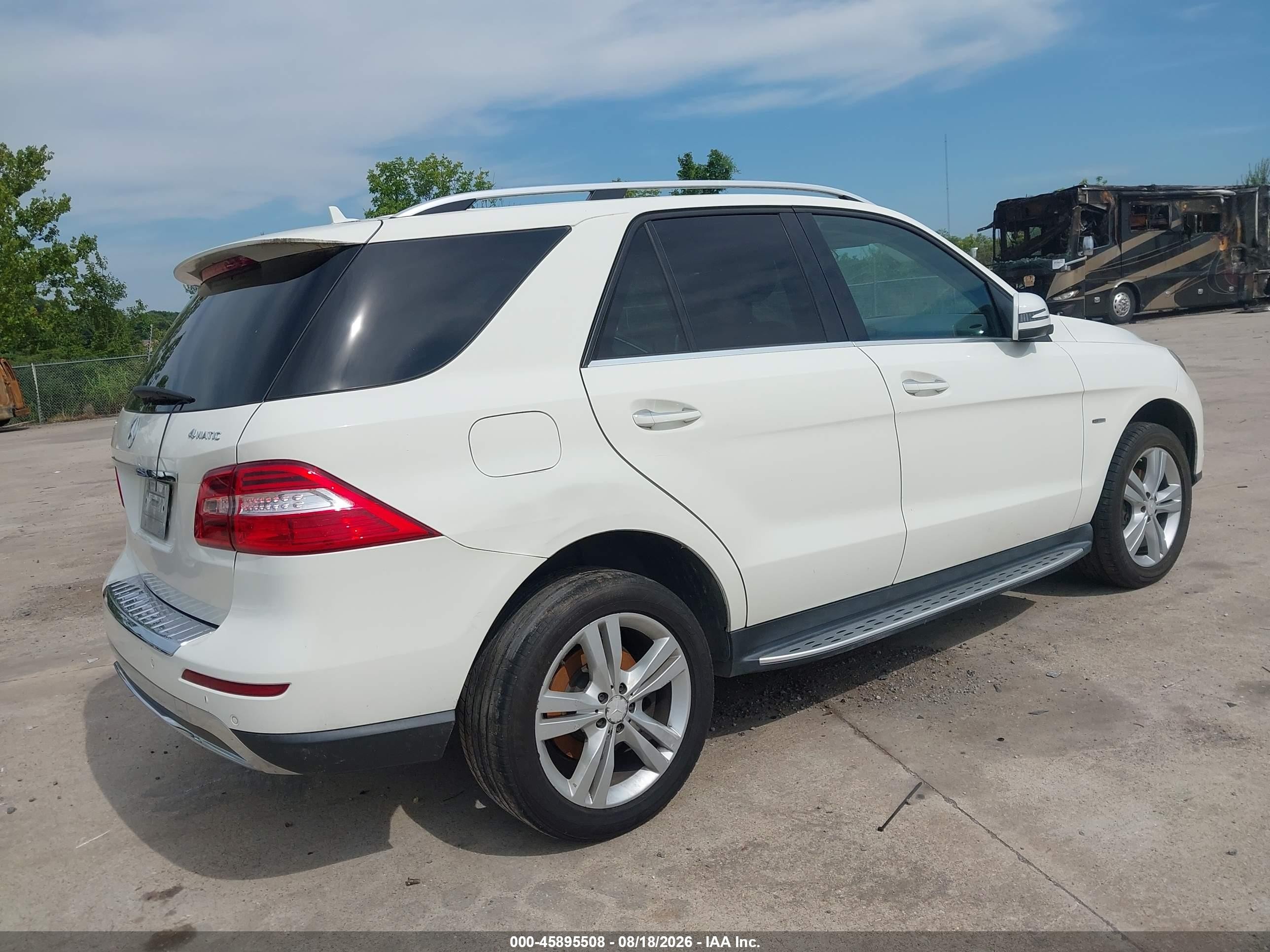 2012 Mercedes-benz Ml 350 4matic White vin: 4JGDA5HB7CA023934