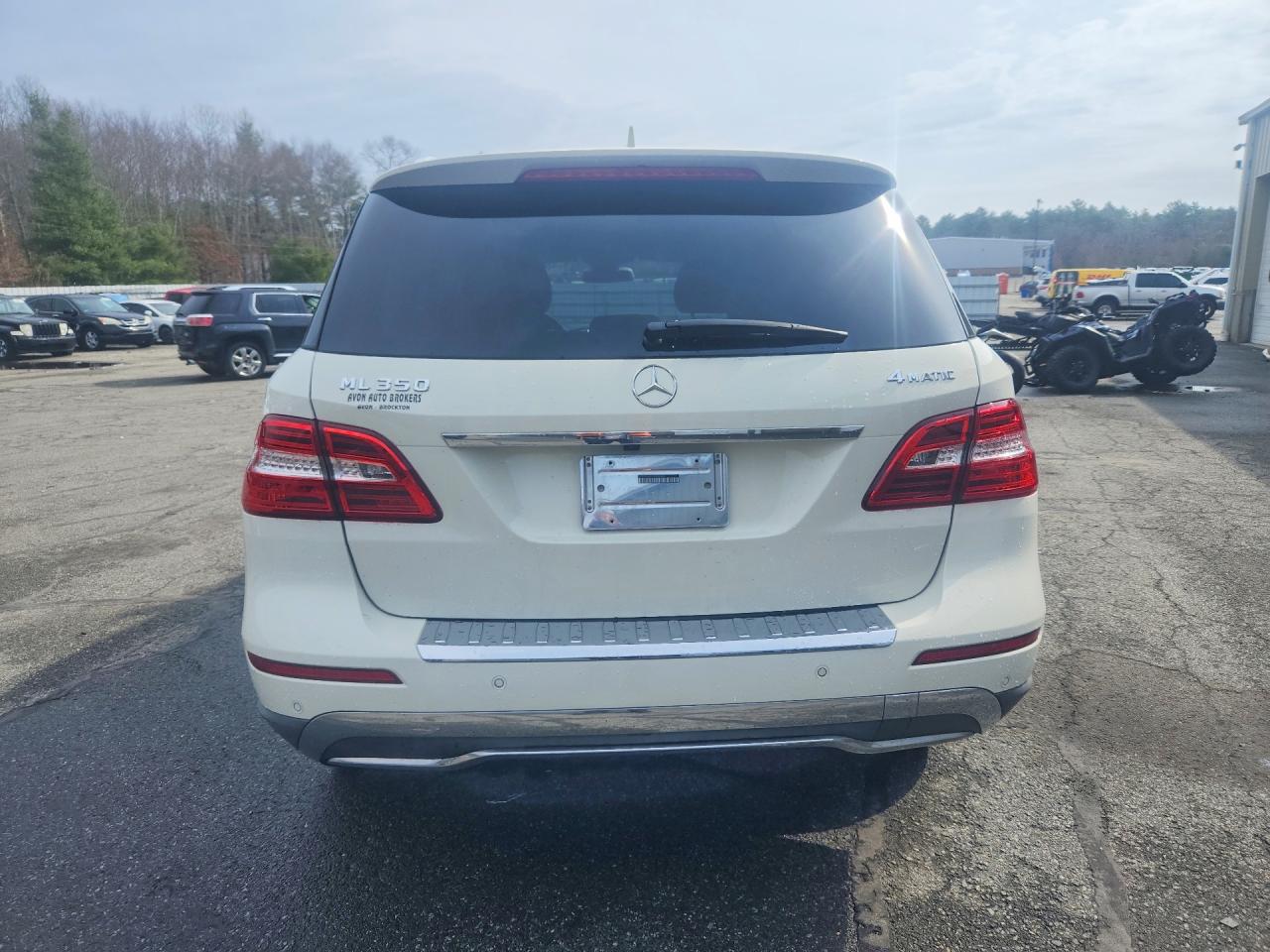 2012 Mercedes-benz Ml 350 4matic White vin: 4JGDA5HB7CA027692