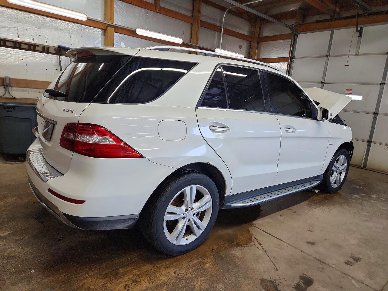 2012 Mercedes-benz Ml 350 4matic White vin: 4JGDA5HB7CA057176