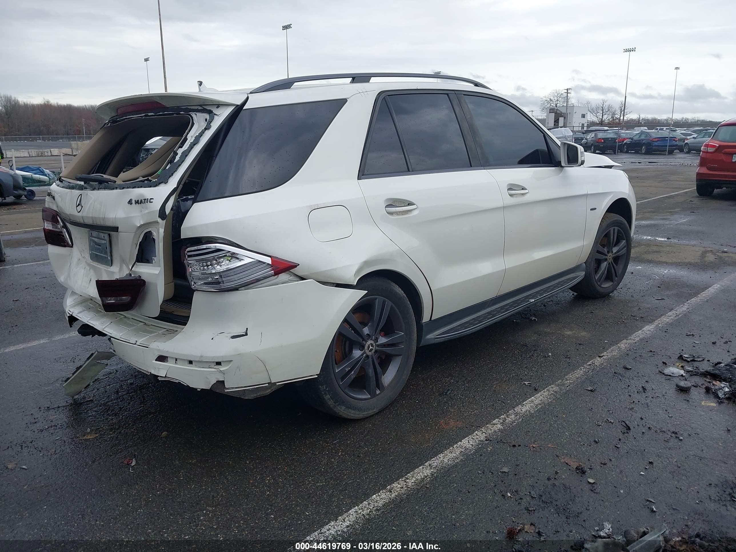 2012 Mercedes-benz Ml 350 4matic White vin: 4JGDA5HB7CA067822