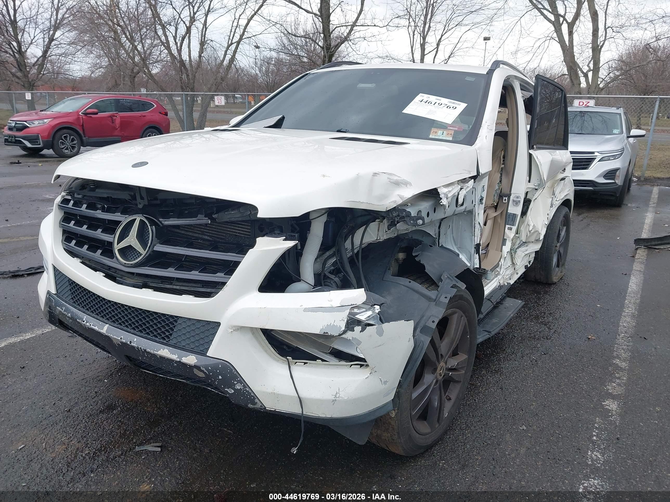 2012 Mercedes-benz Ml 350 4matic White vin: 4JGDA5HB7CA067822