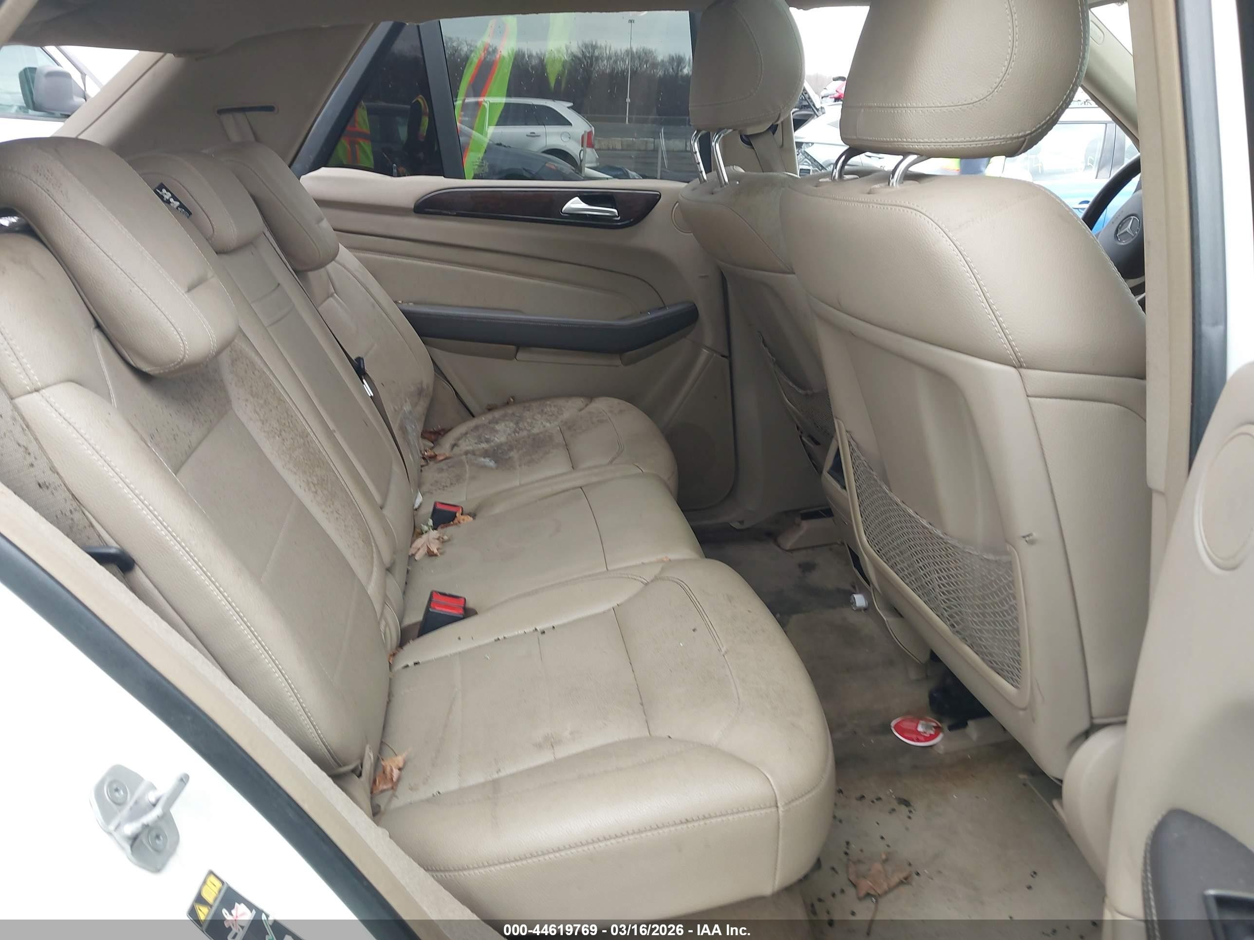 2012 Mercedes-benz Ml 350 4matic White vin: 4JGDA5HB7CA067822