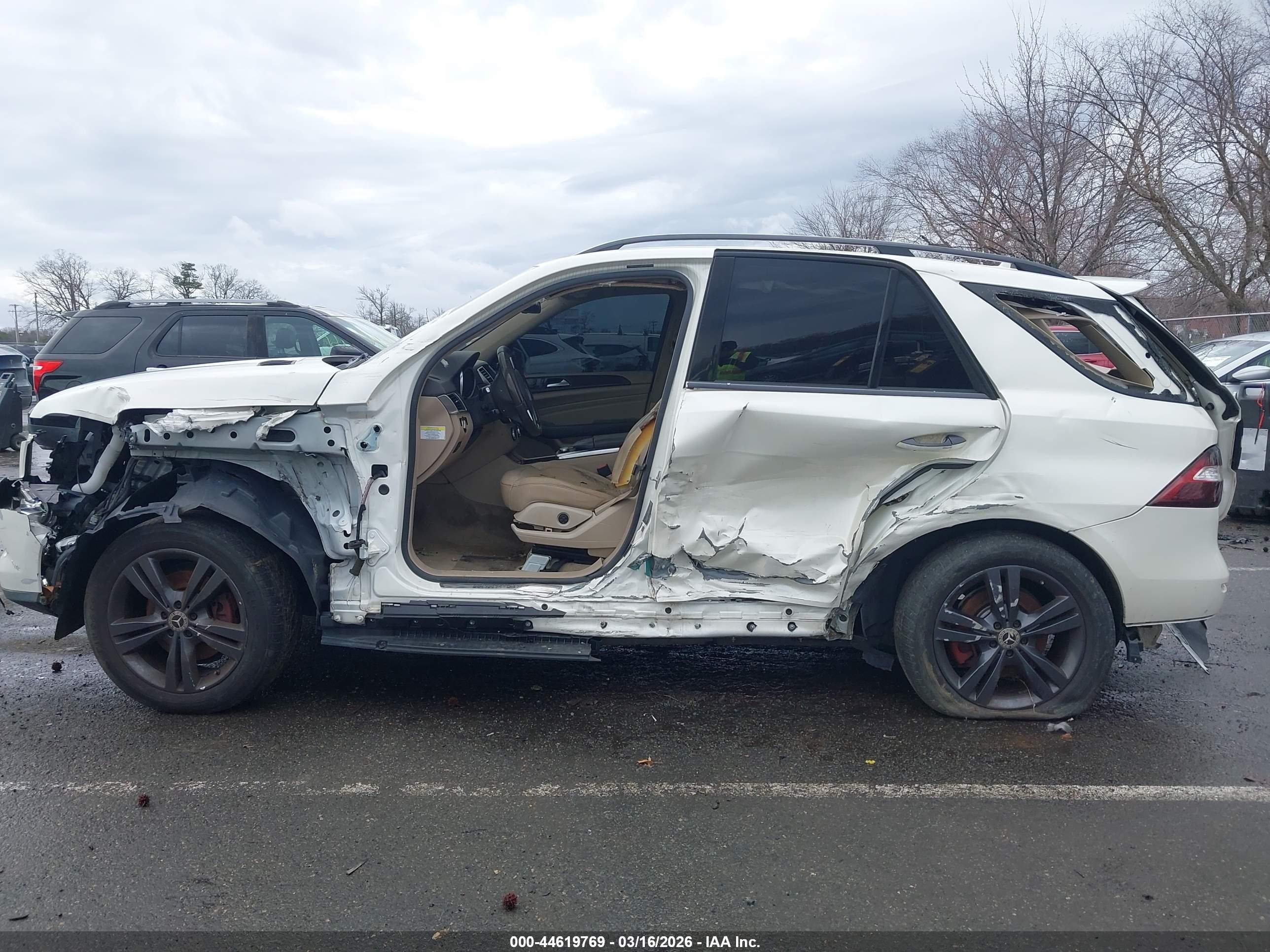 2012 Mercedes-benz Ml 350 4matic White vin: 4JGDA5HB7CA067822