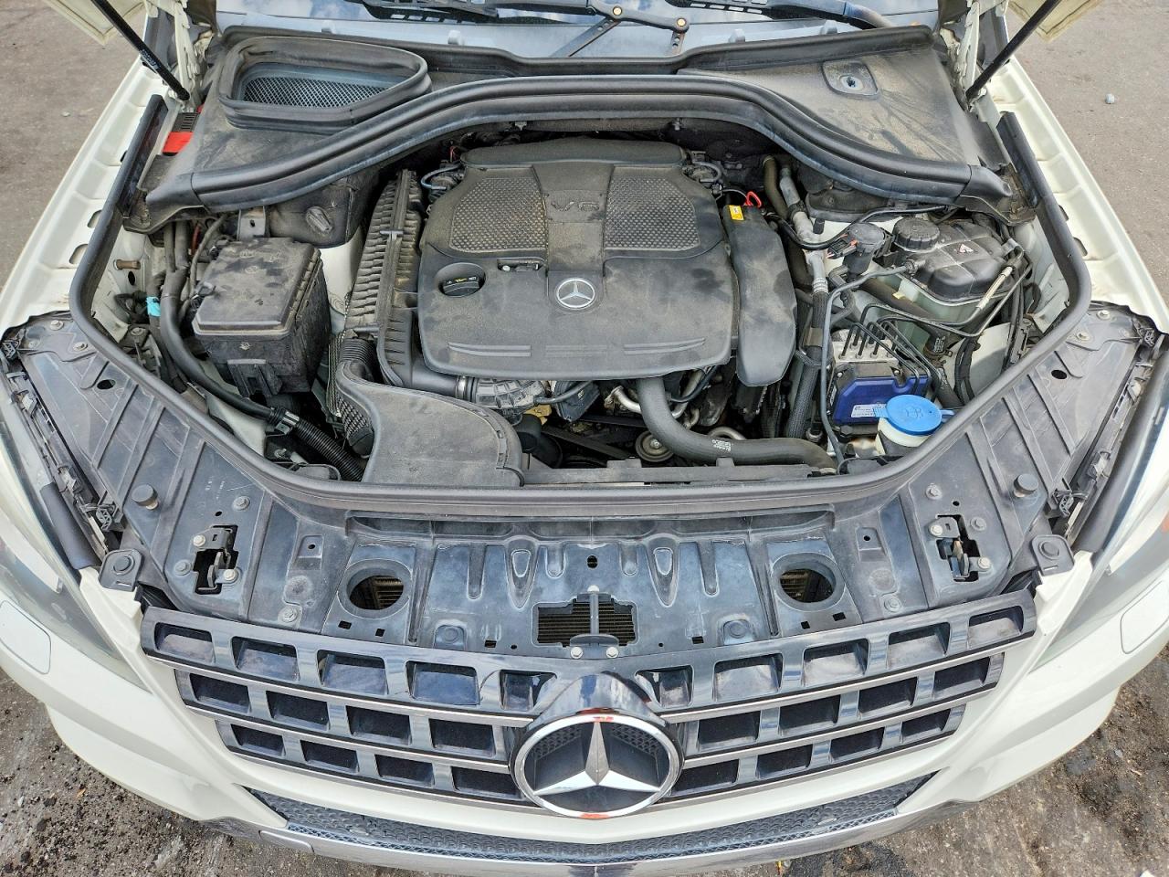 2013 Mercedes-benz Ml 350 4matic White vin: 4JGDA5HB7DA227585